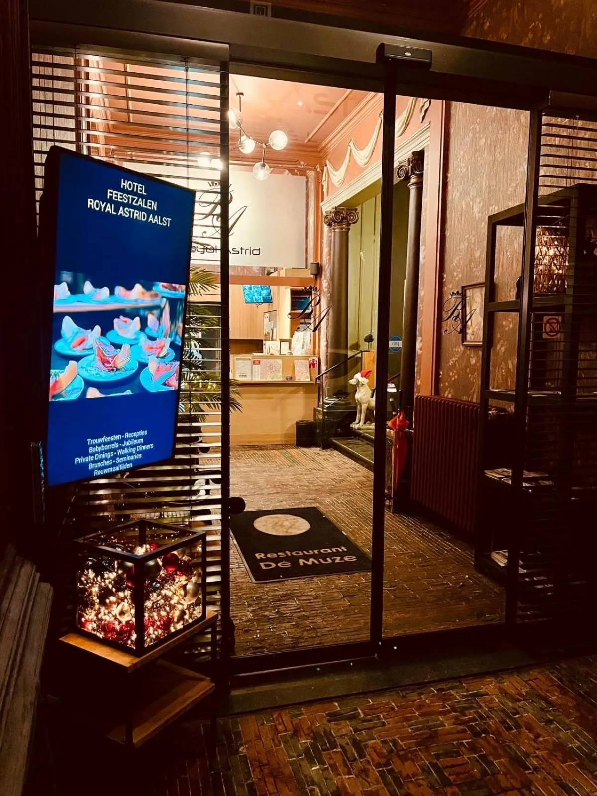 Property building in Hotel Royal Astrid