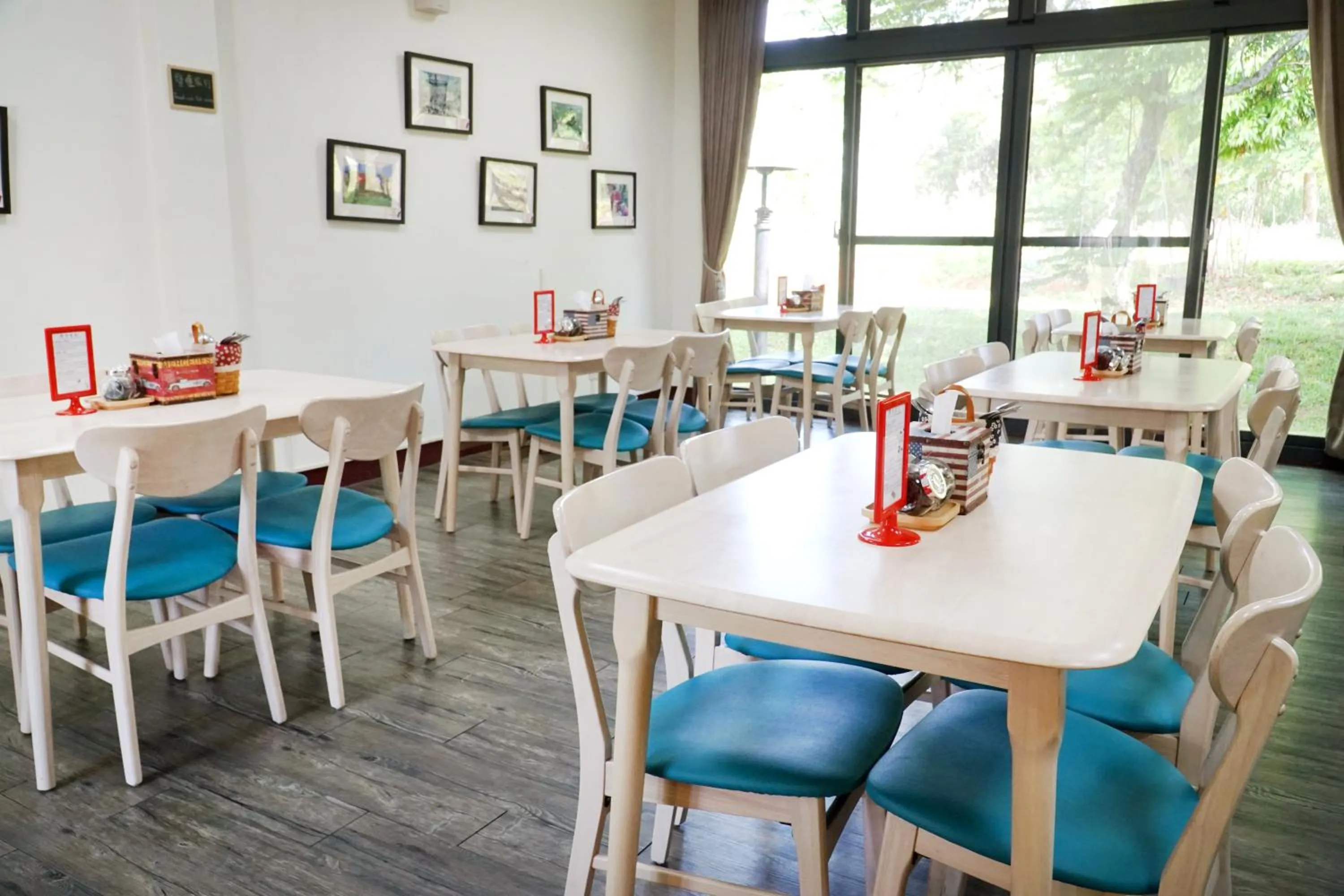 Restaurant/places to eat in NCNU Campus Inn暨大行旅