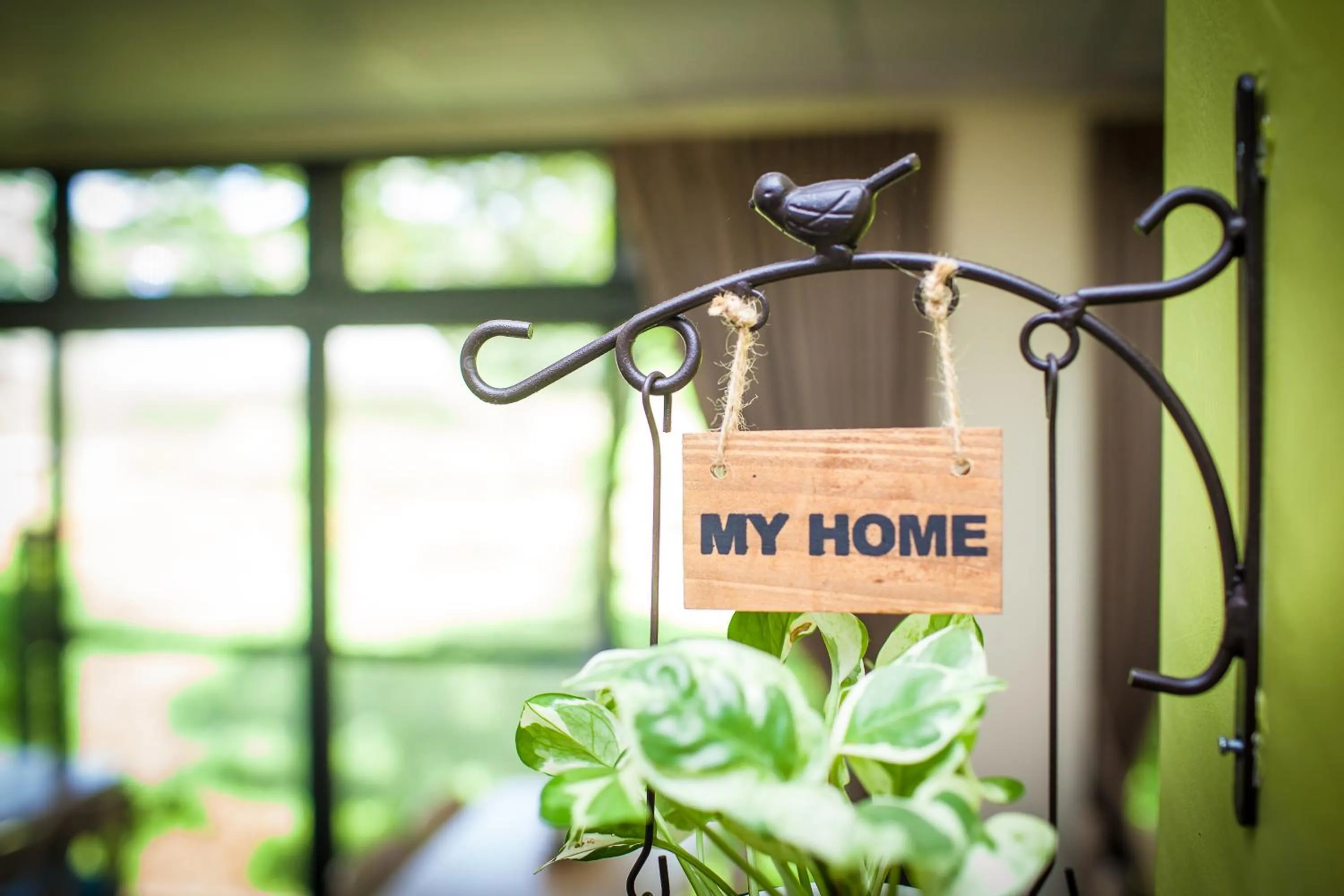 Restaurant/places to eat in NCNU Campus Inn暨大行旅