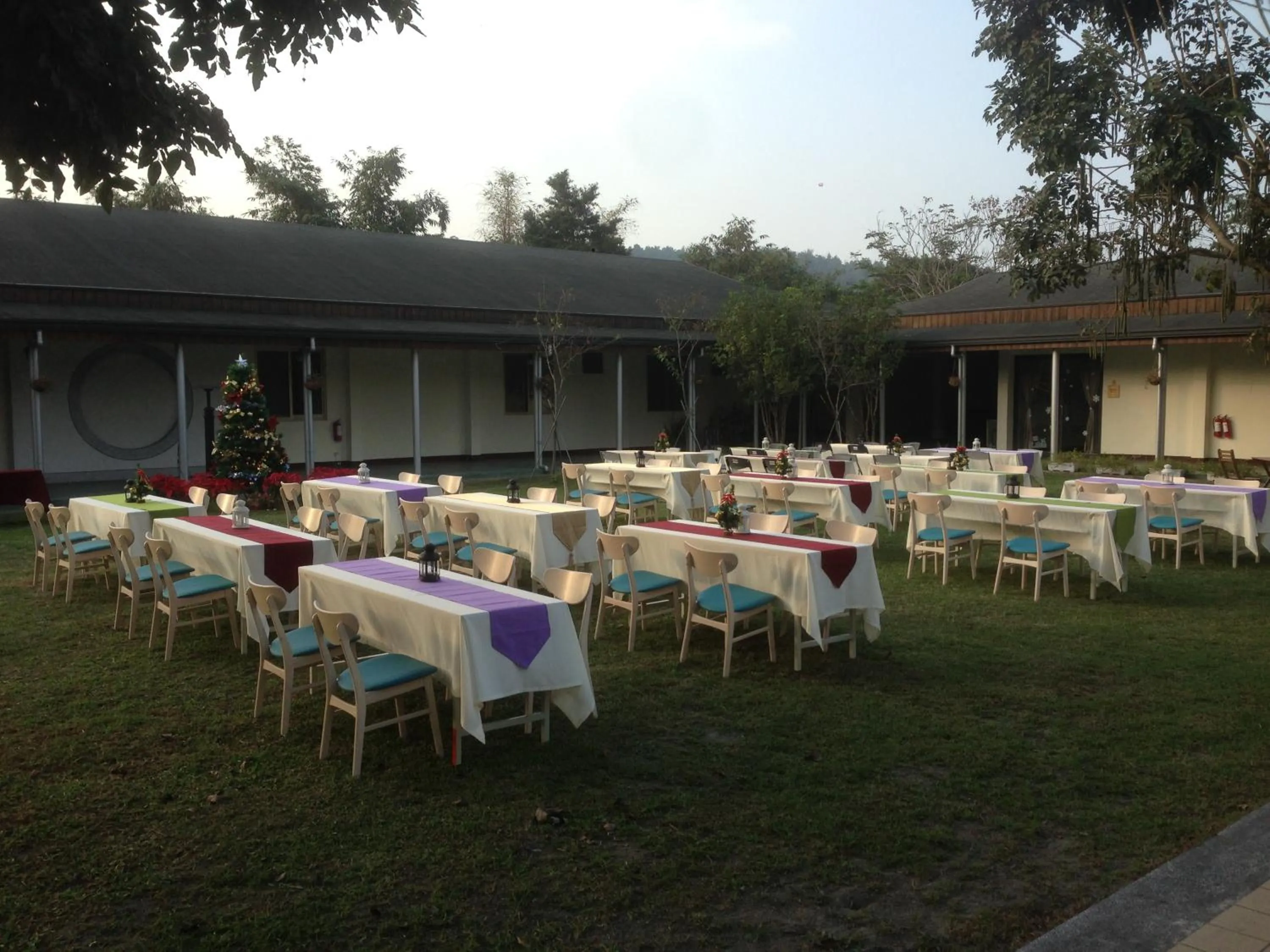 Neighbourhood in NCNU Campus Inn暨大行旅