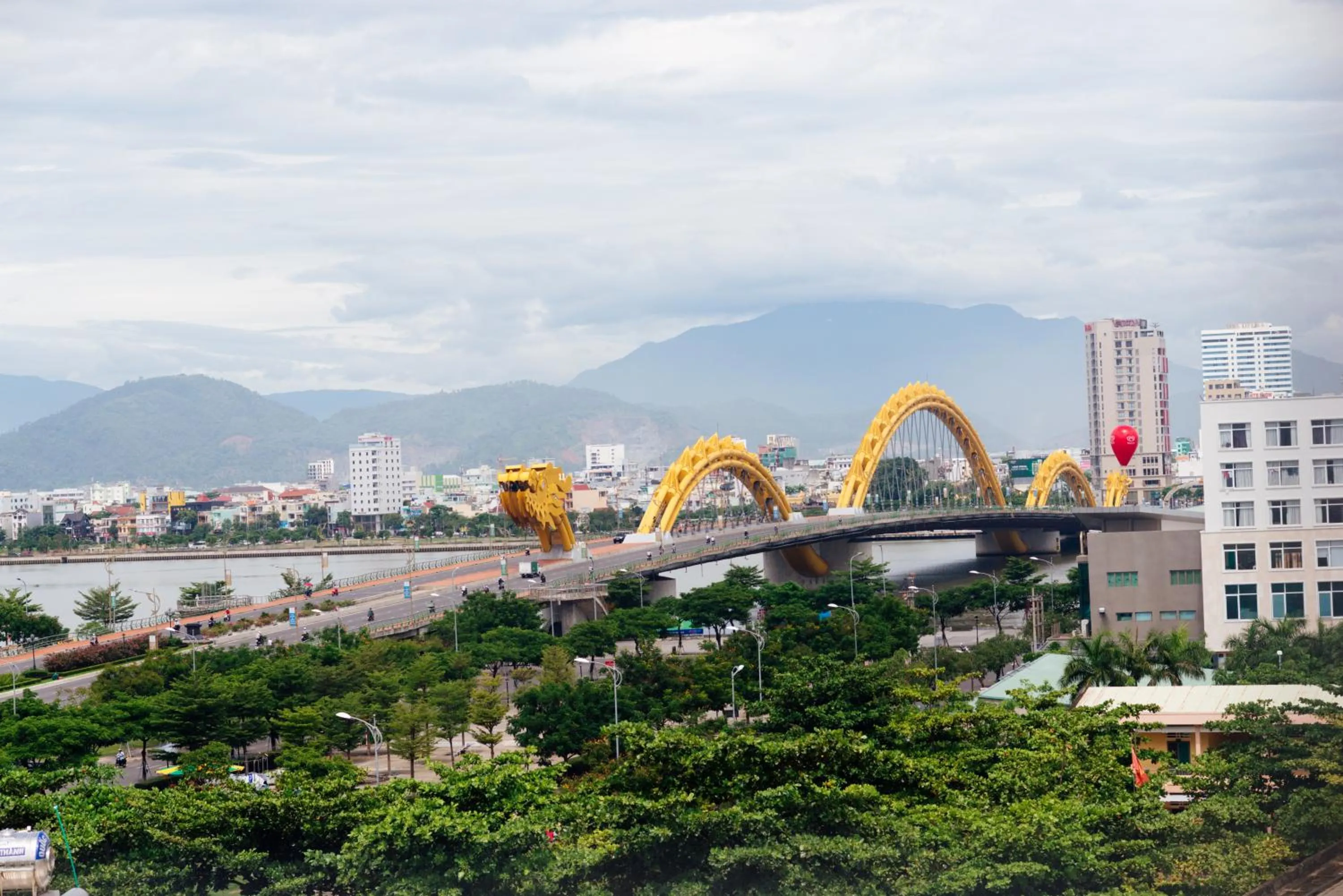 Nearby landmark in Cong Thuong Hotel