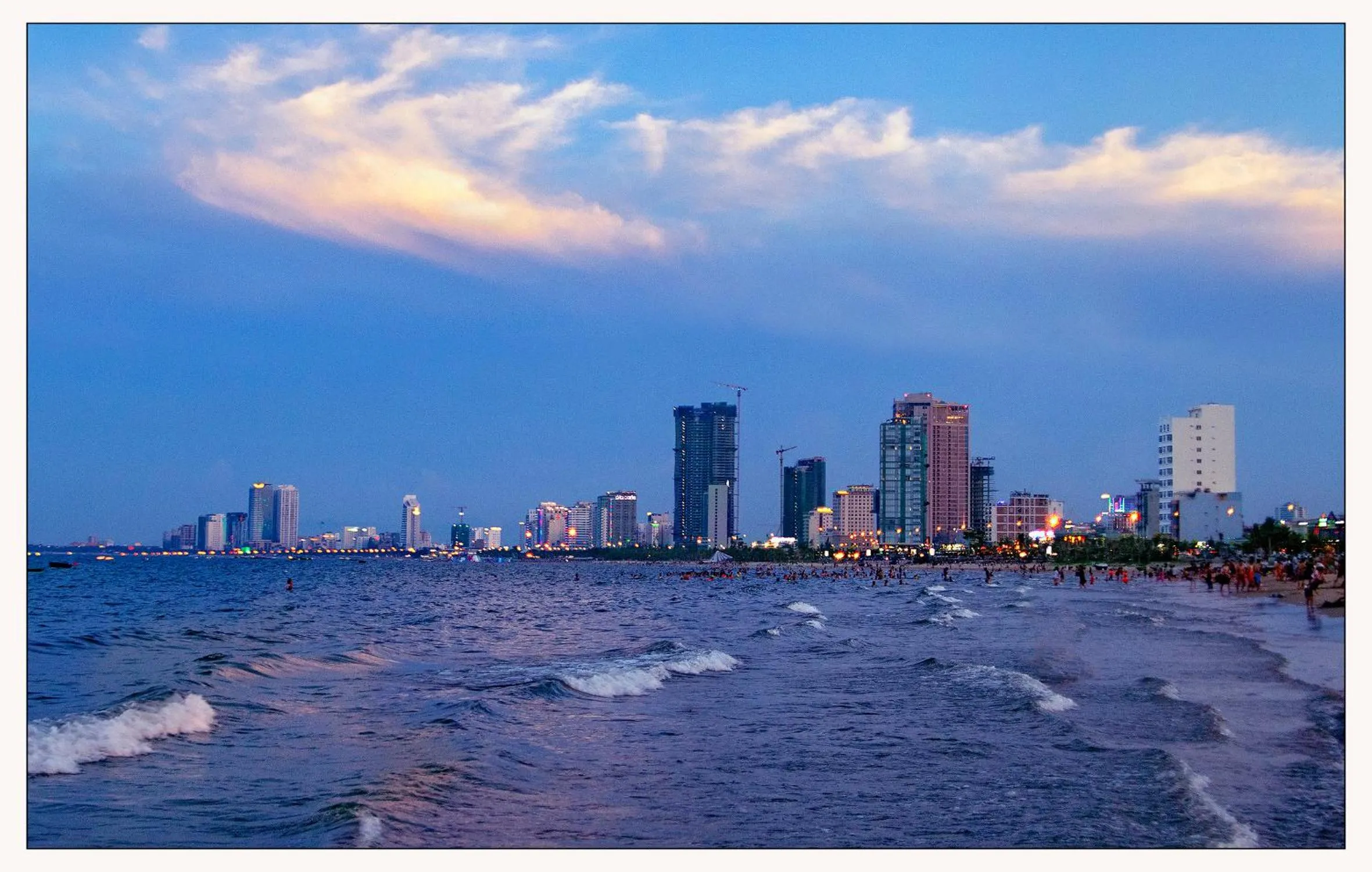 Nearby landmark in Cong Thuong Hotel