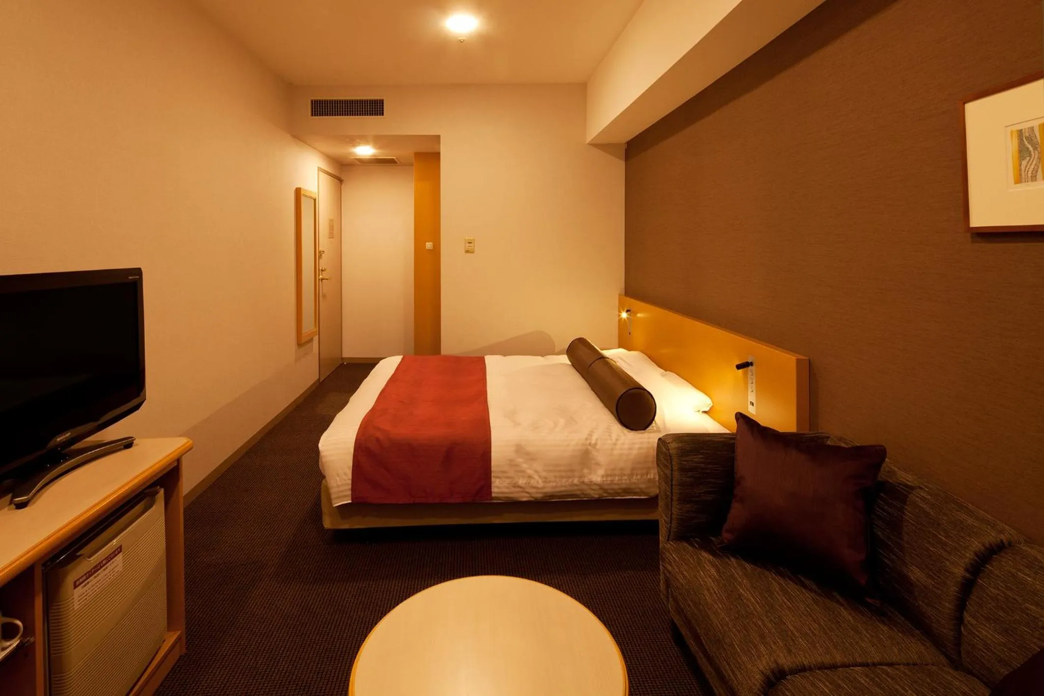 Photo of the whole room, Bed in Ueda Tokyu REI Hotel
