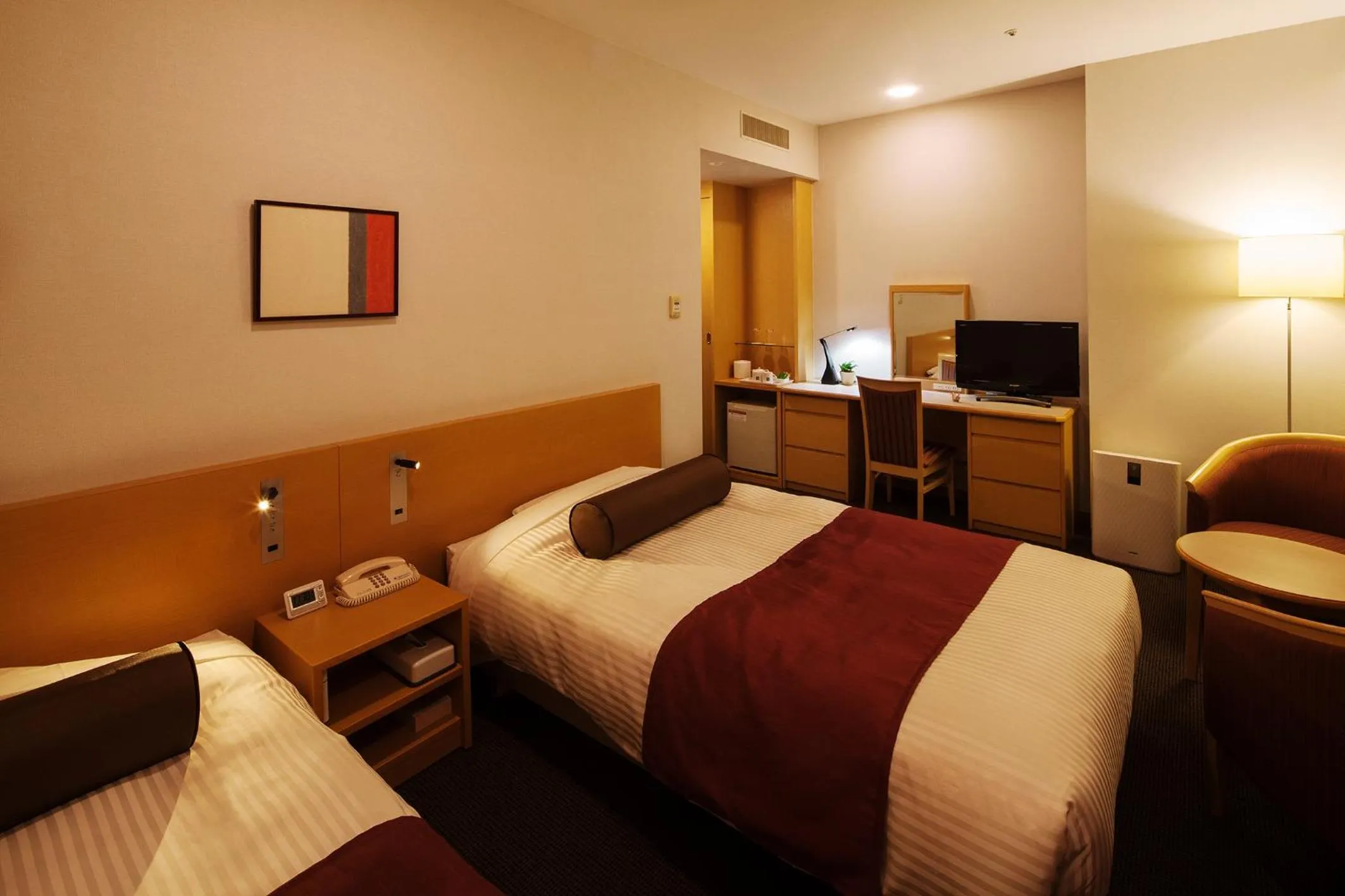 Photo of the whole room, Bed in Ueda Tokyu REI Hotel