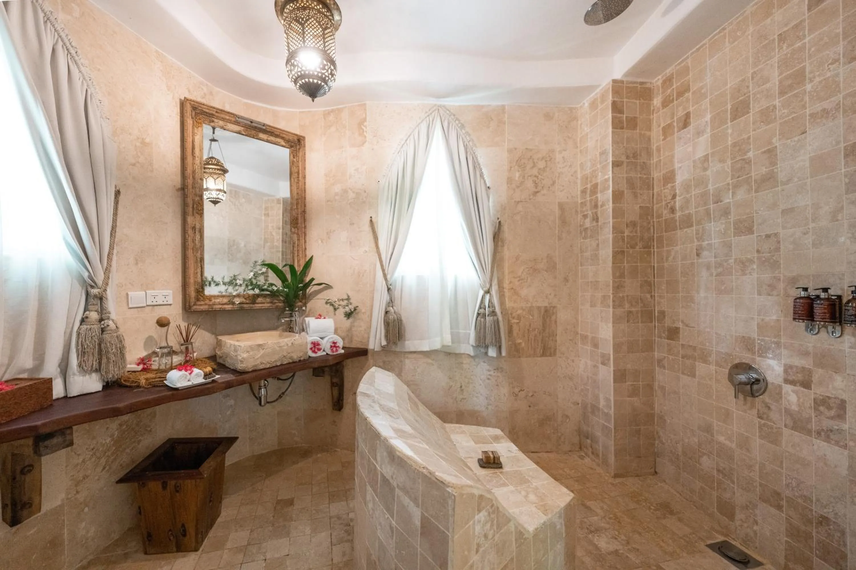 Shower in Xanadu Luxury Villas & Retreat Zanzibar