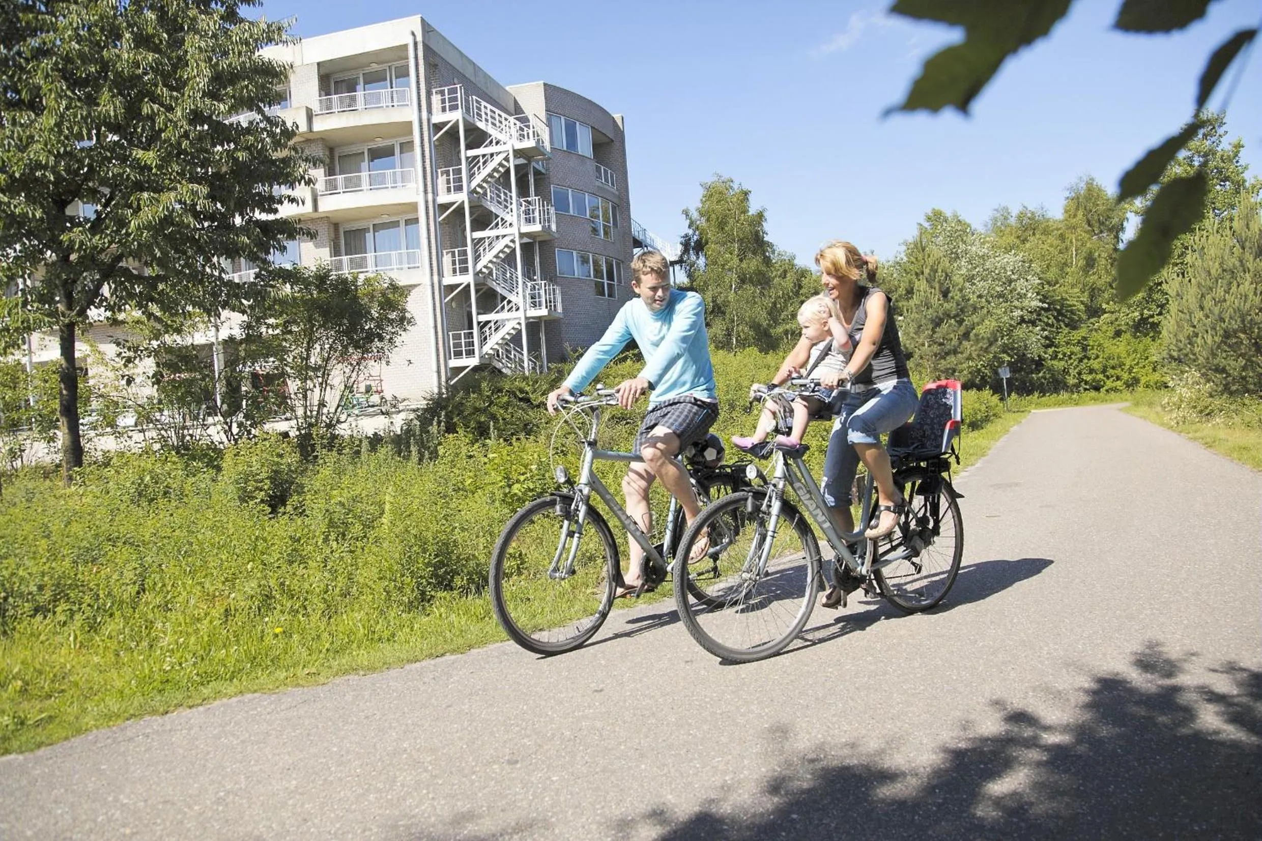 Cycling in Sunparks Kempense Meren