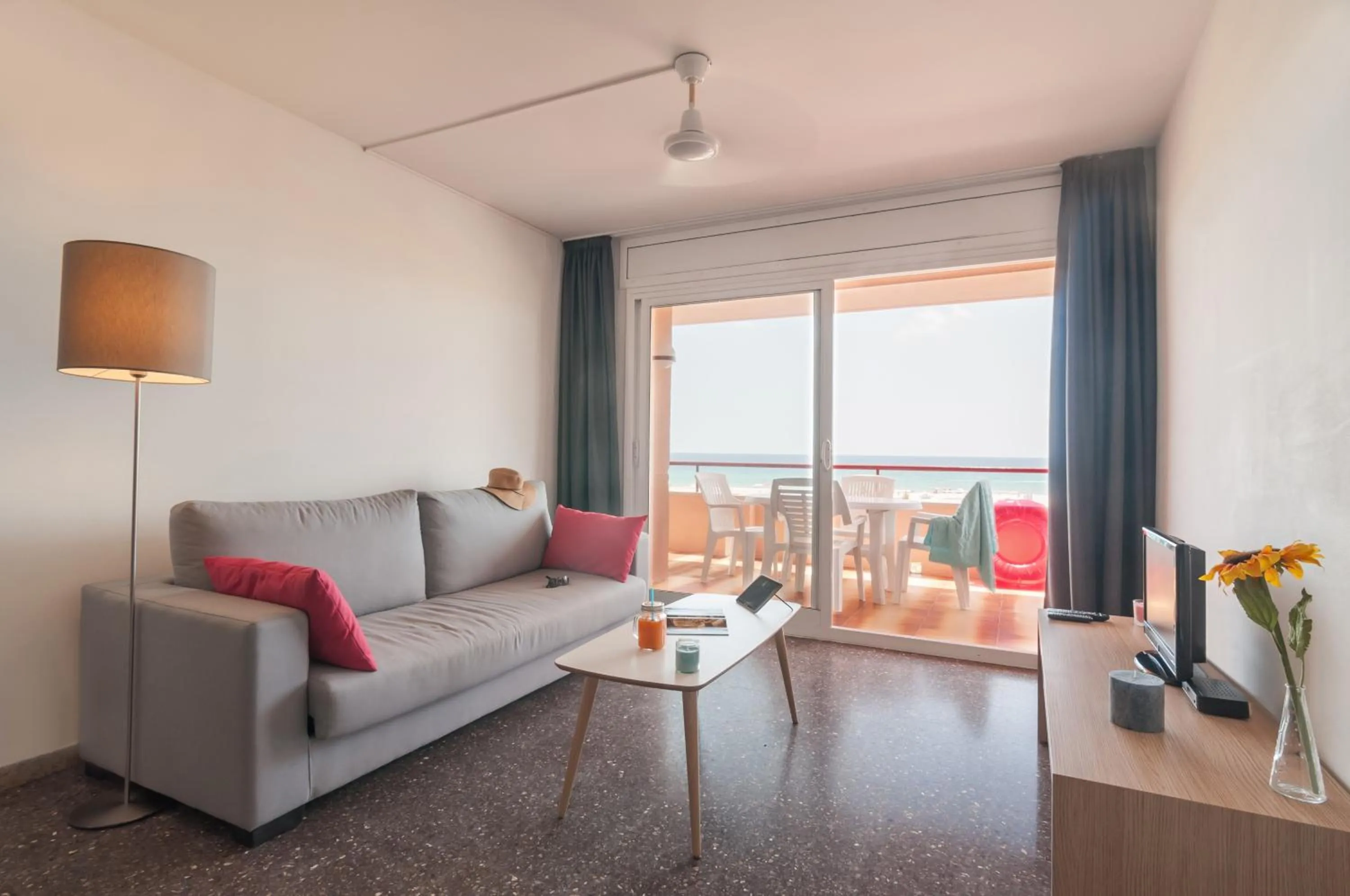 Living room in Pierre & Vacances Comarruga