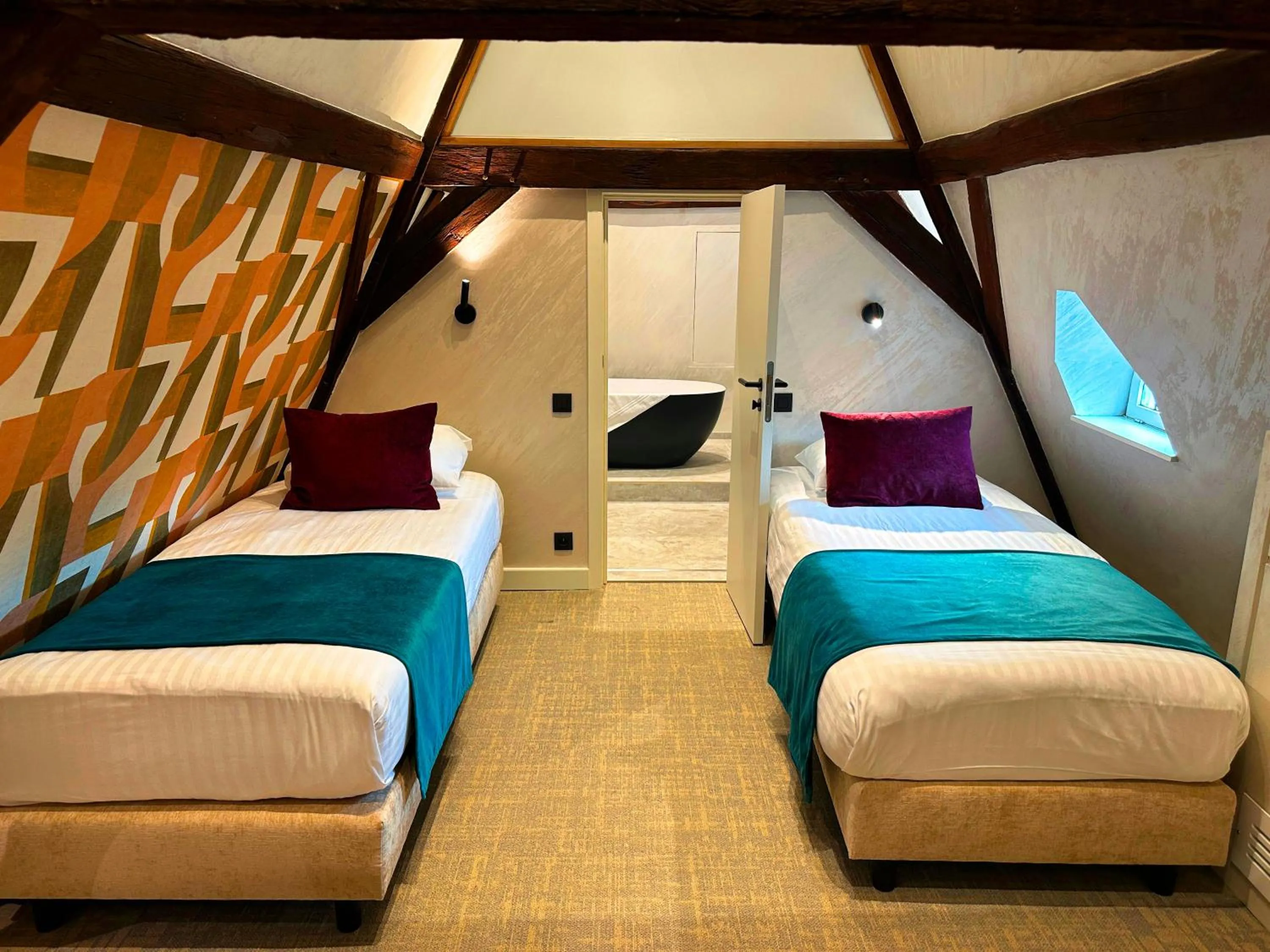 Bed in Van Der Valk Sélys Liège Hotel & Spa