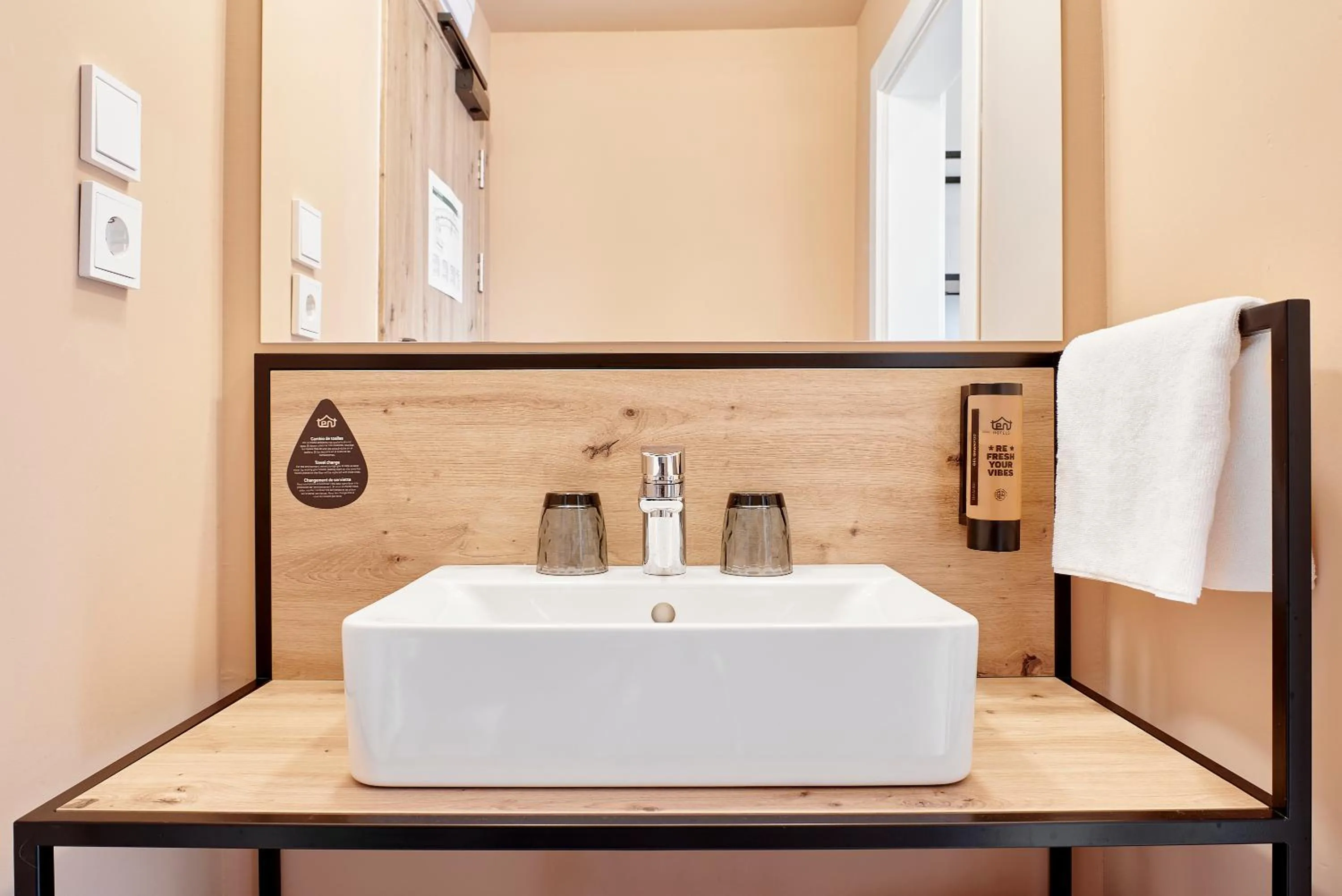 Bathroom in tent Lloret de Mar