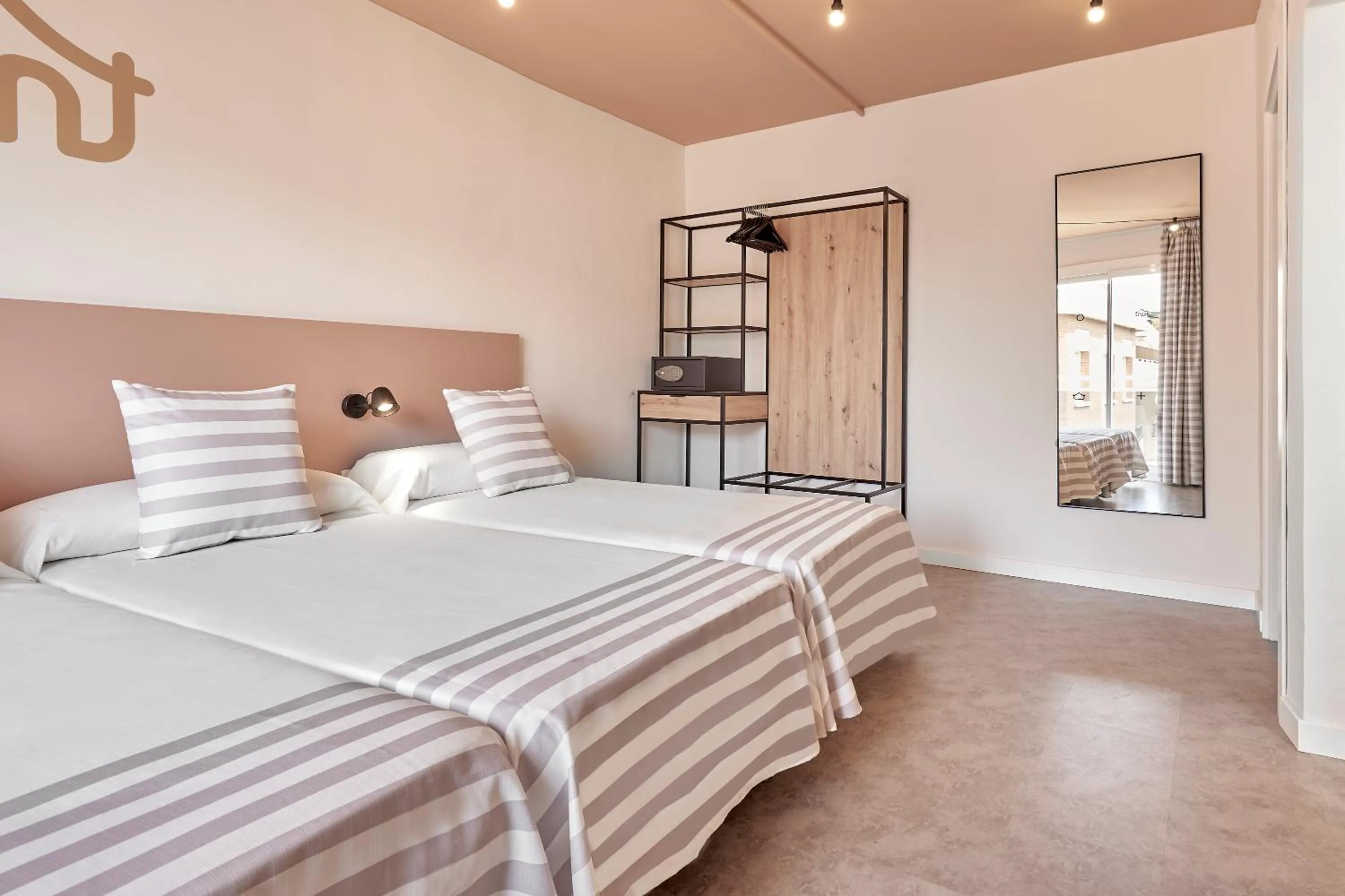 Bed in tent Lloret de Mar