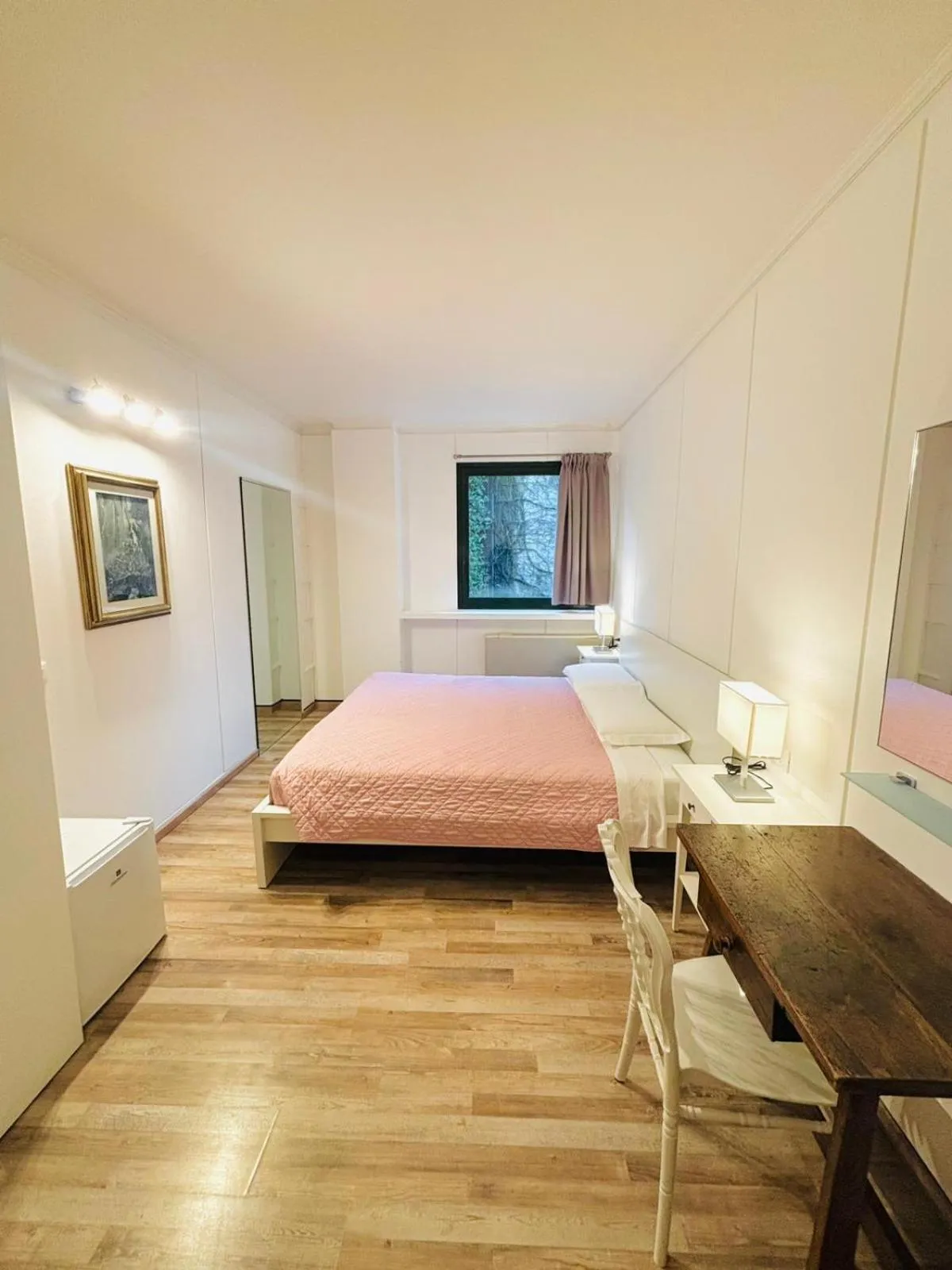 Bed in Victoria Royal Garden