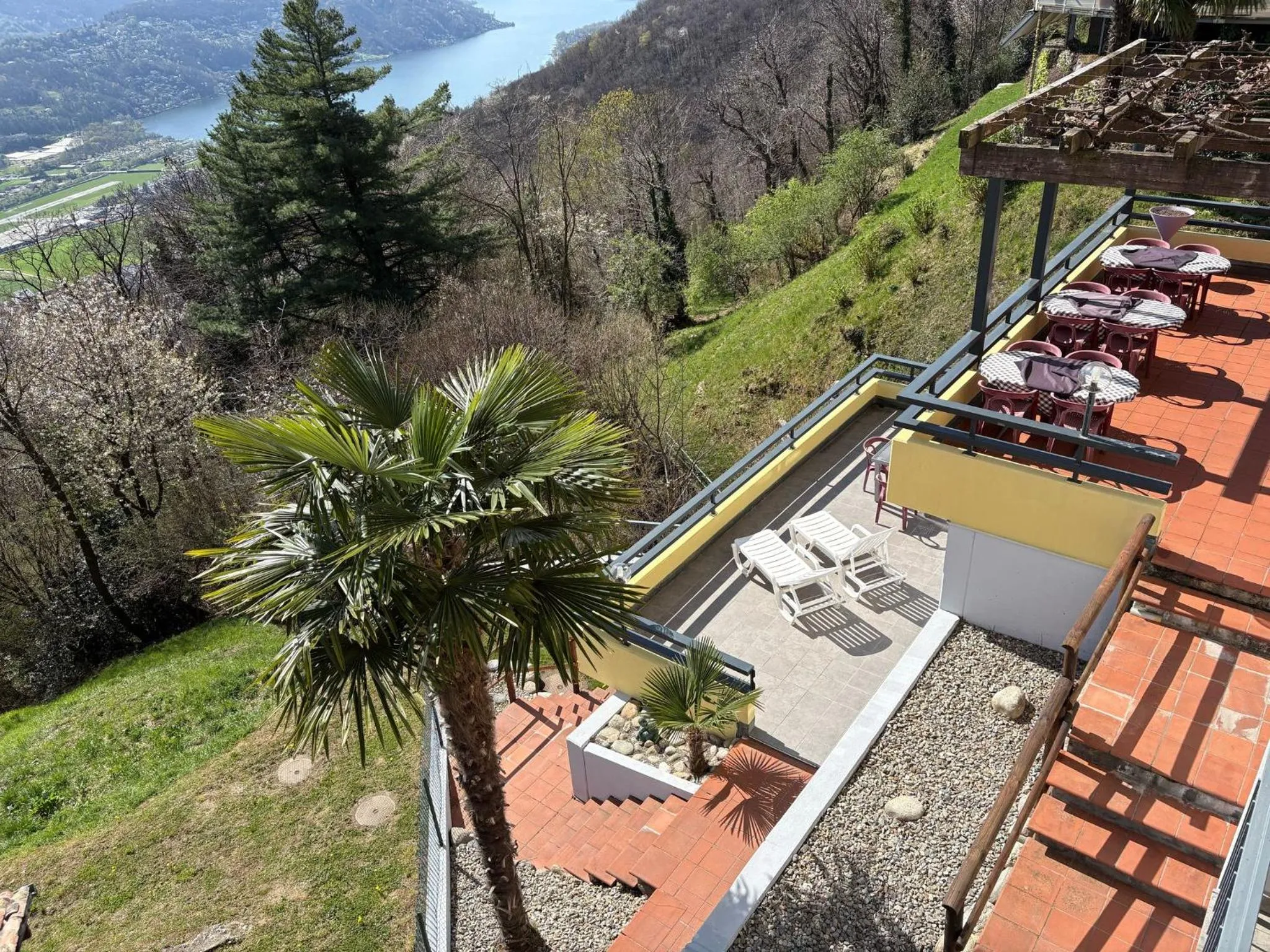 Property building in Al Ponte