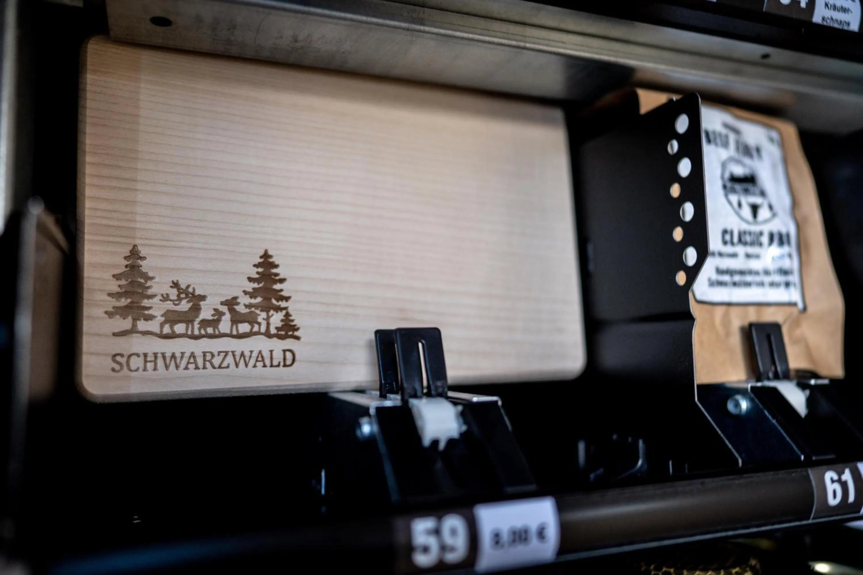 vending machine in Höhengasthaus Kolmenhof an der Donauquelle