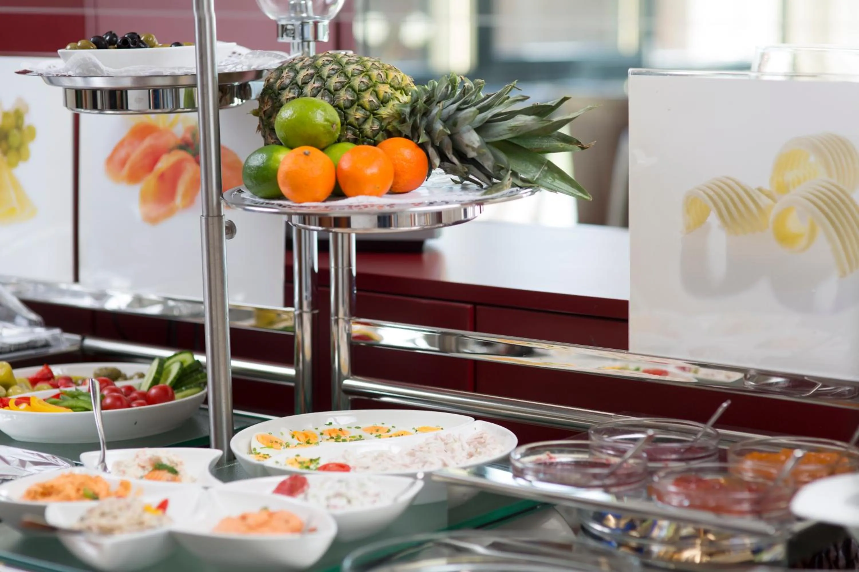 Buffet breakfast in Stadthotel Crailsheim