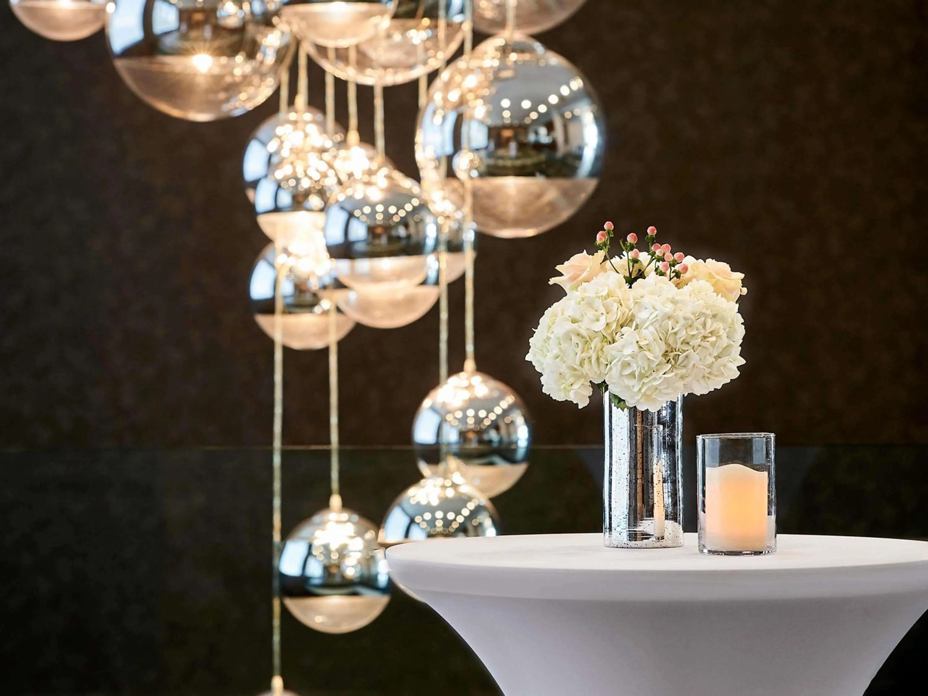 Meeting/conference room in Novotel Toronto Vaughan Centre