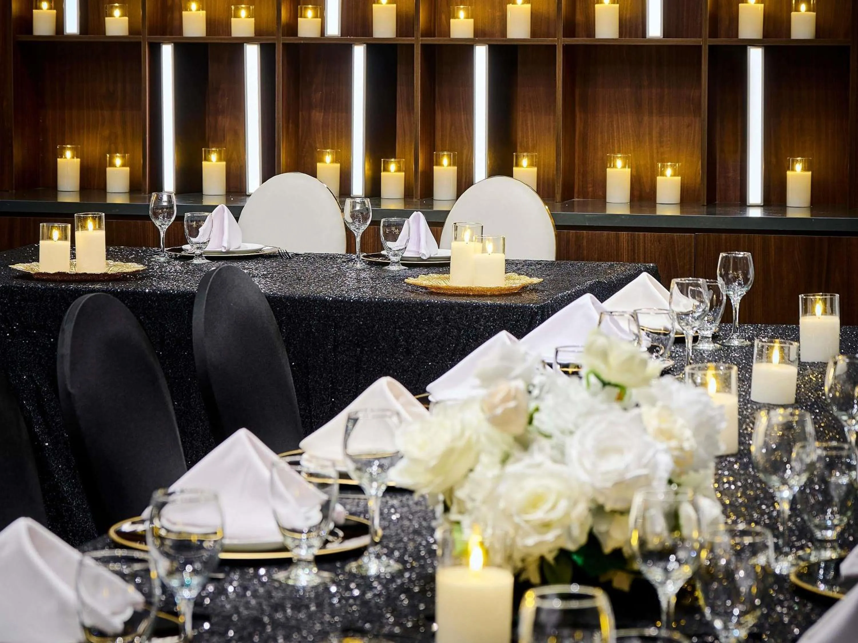 Meeting/conference room in Novotel Toronto Vaughan Centre