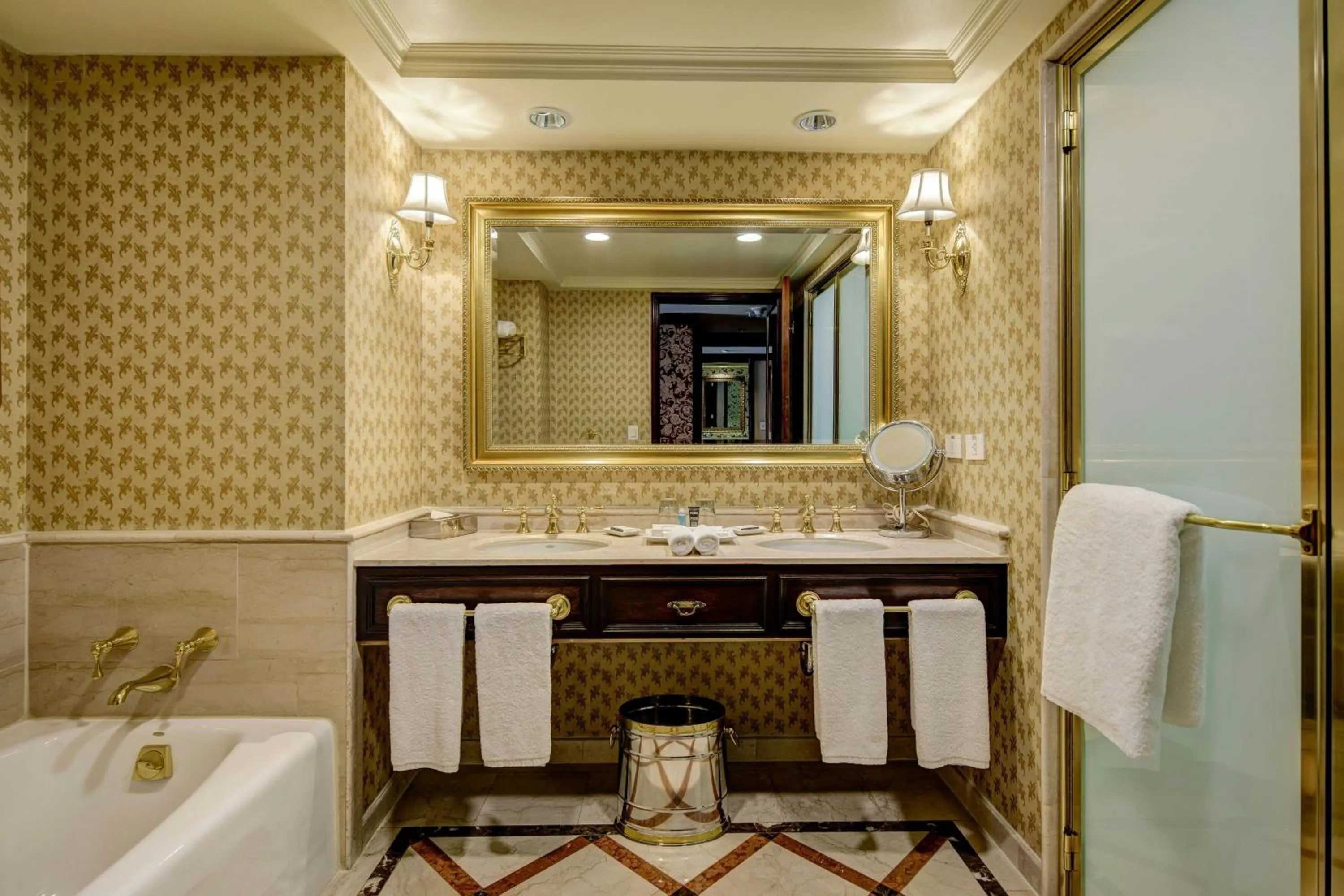 Photo of the whole room in Sheraton Santiago Hotel & Convention Center