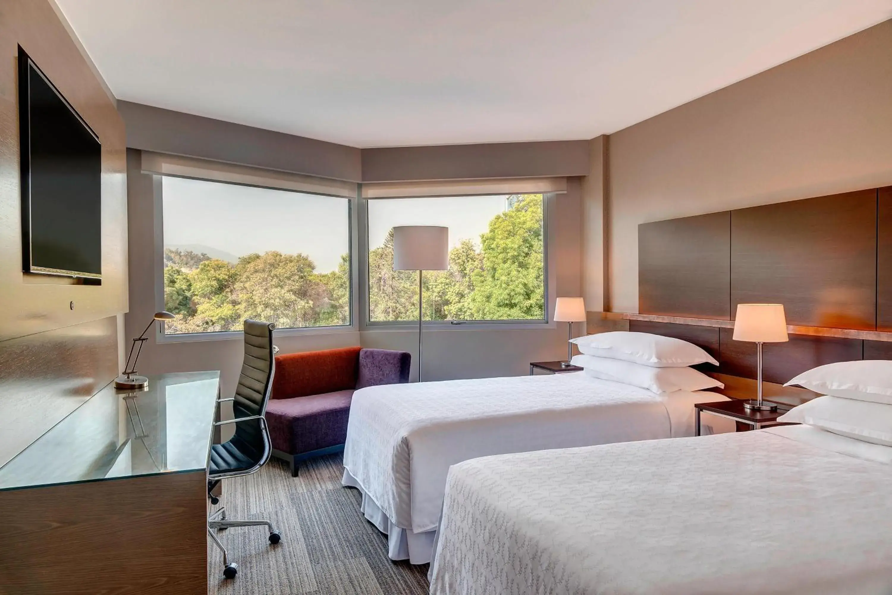 Classic Room, Guest room, 2 Twin/Single Bed(s), Pool view in Sheraton Santiago Hotel & Convention Center Classic Room, Guest room, 2 Twin/Single Bed(s), Pool view in Sheraton Santiago Hotel & Convention Center