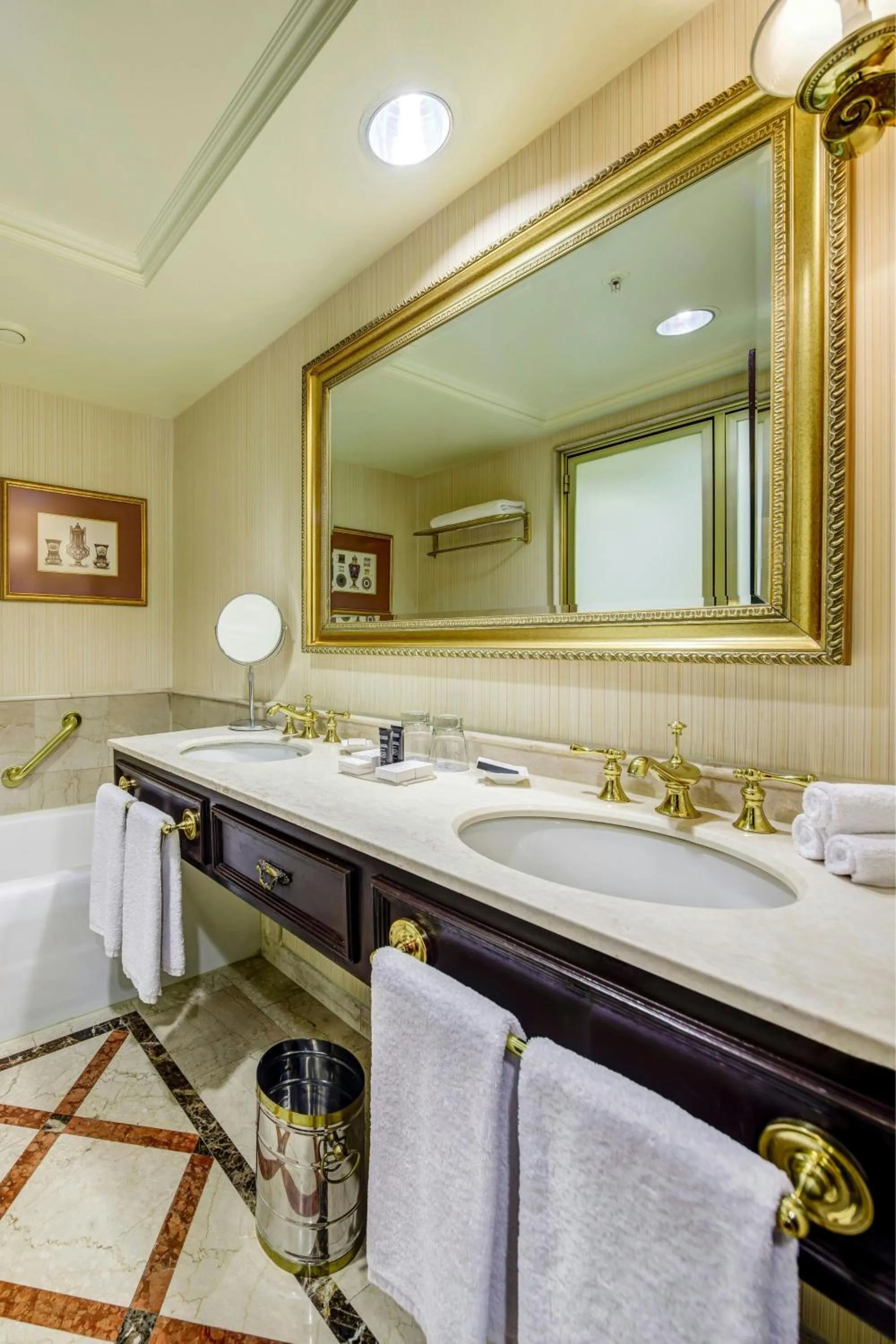 Photo of the whole room in Sheraton Santiago Hotel & Convention Center