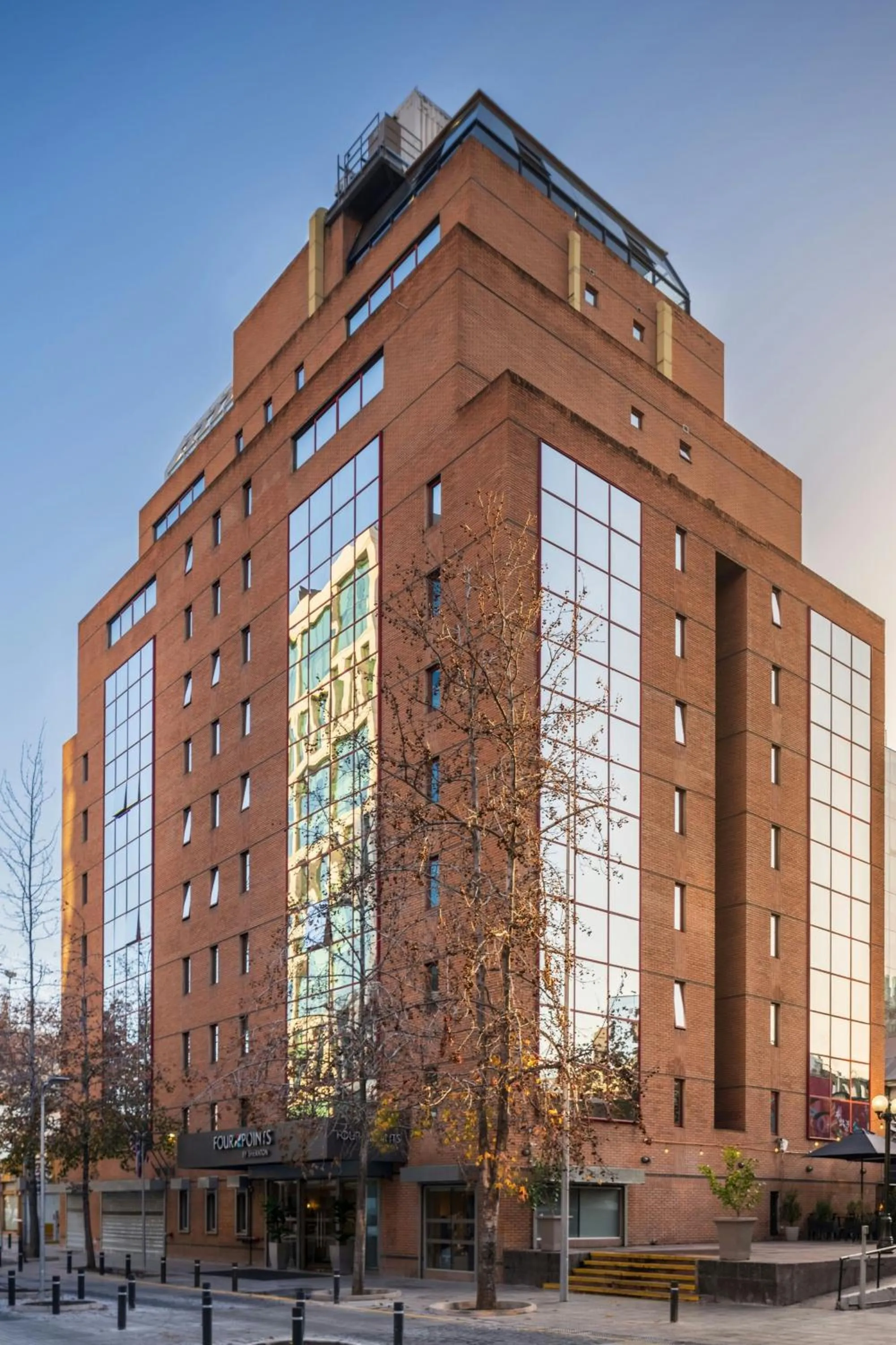 Property building in Four Points by Sheraton Santiago