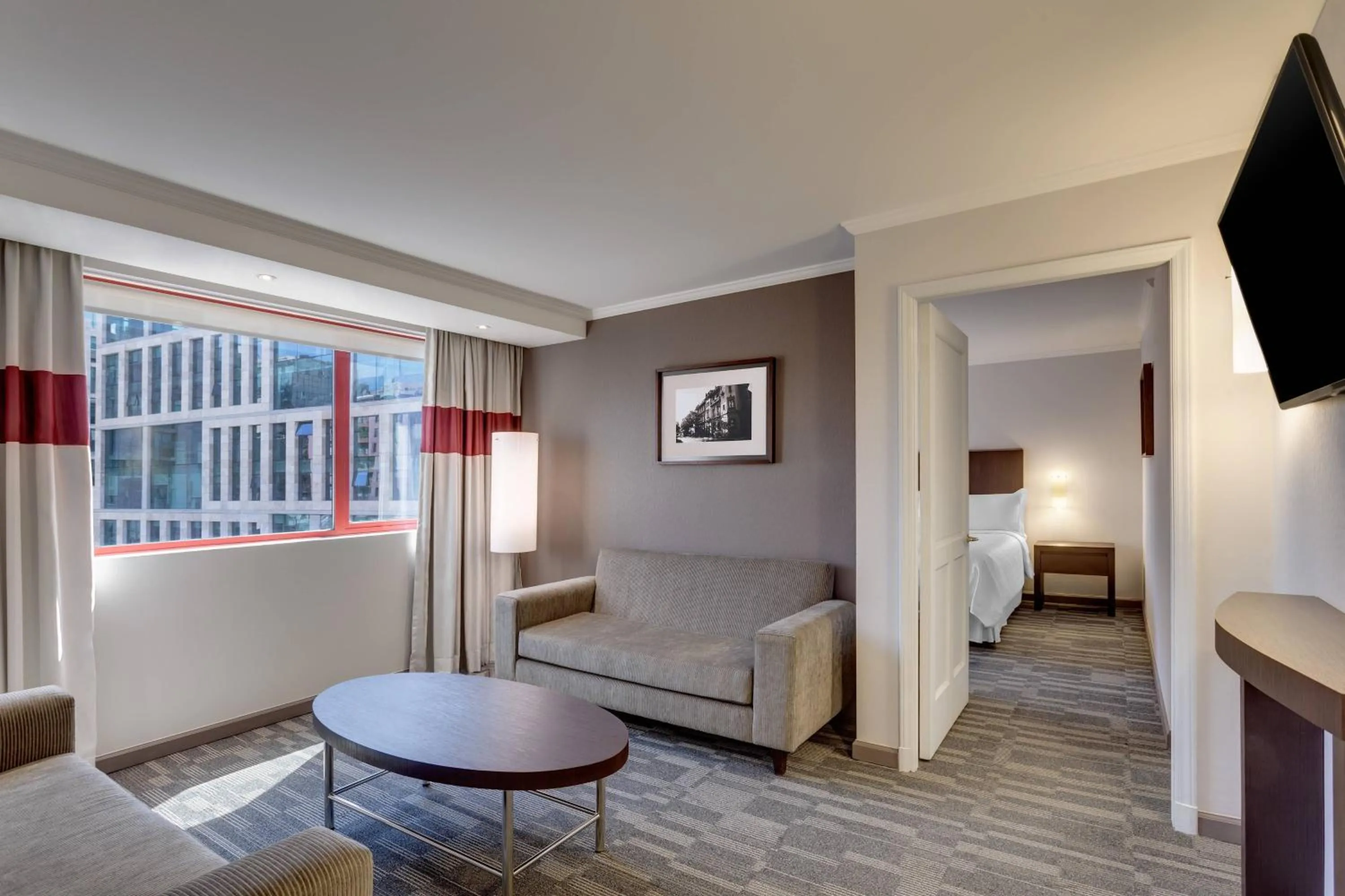 Living room, Bed in Four Points by Sheraton Santiago