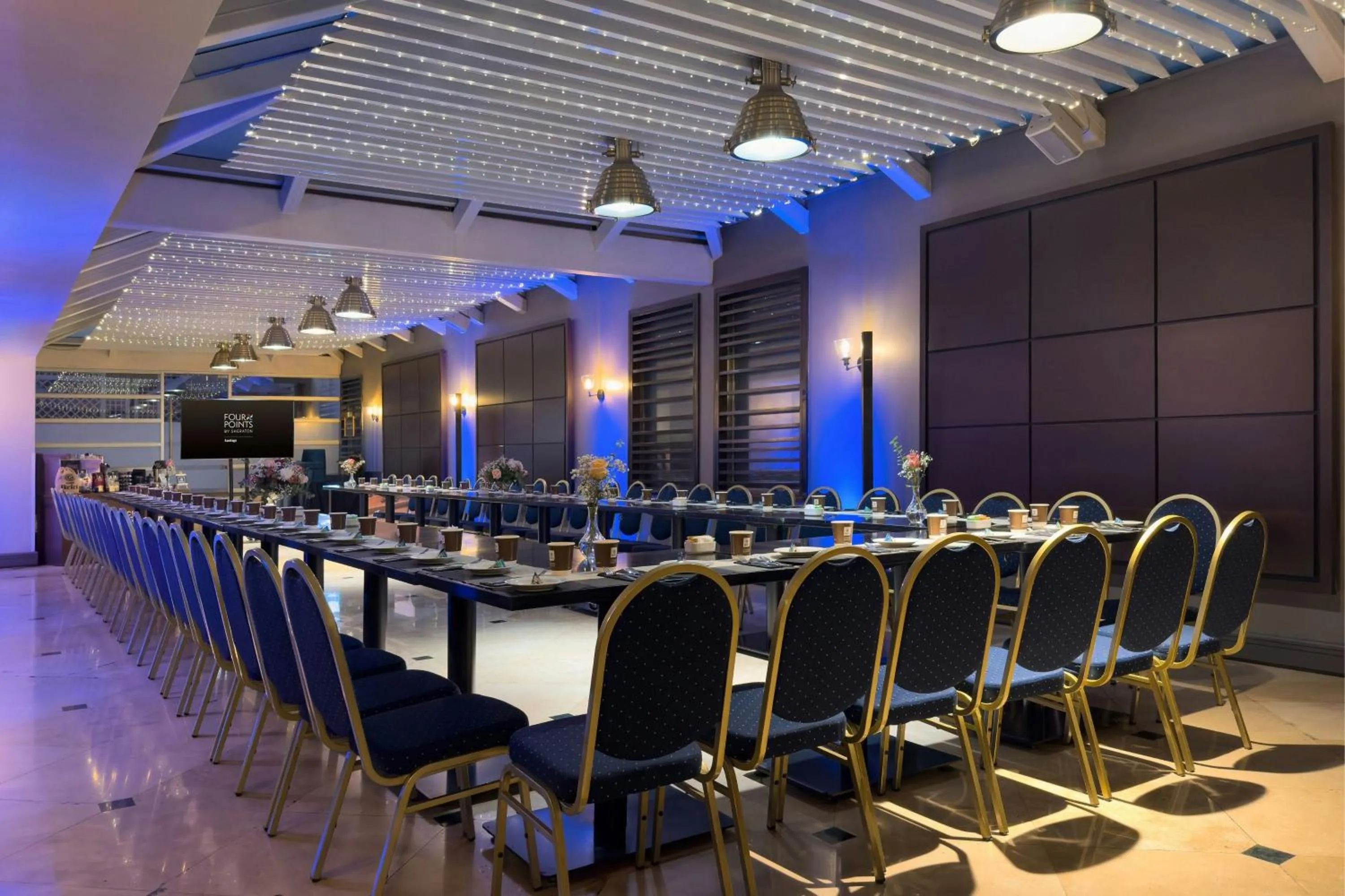 Meeting/conference room in Four Points by Sheraton Santiago