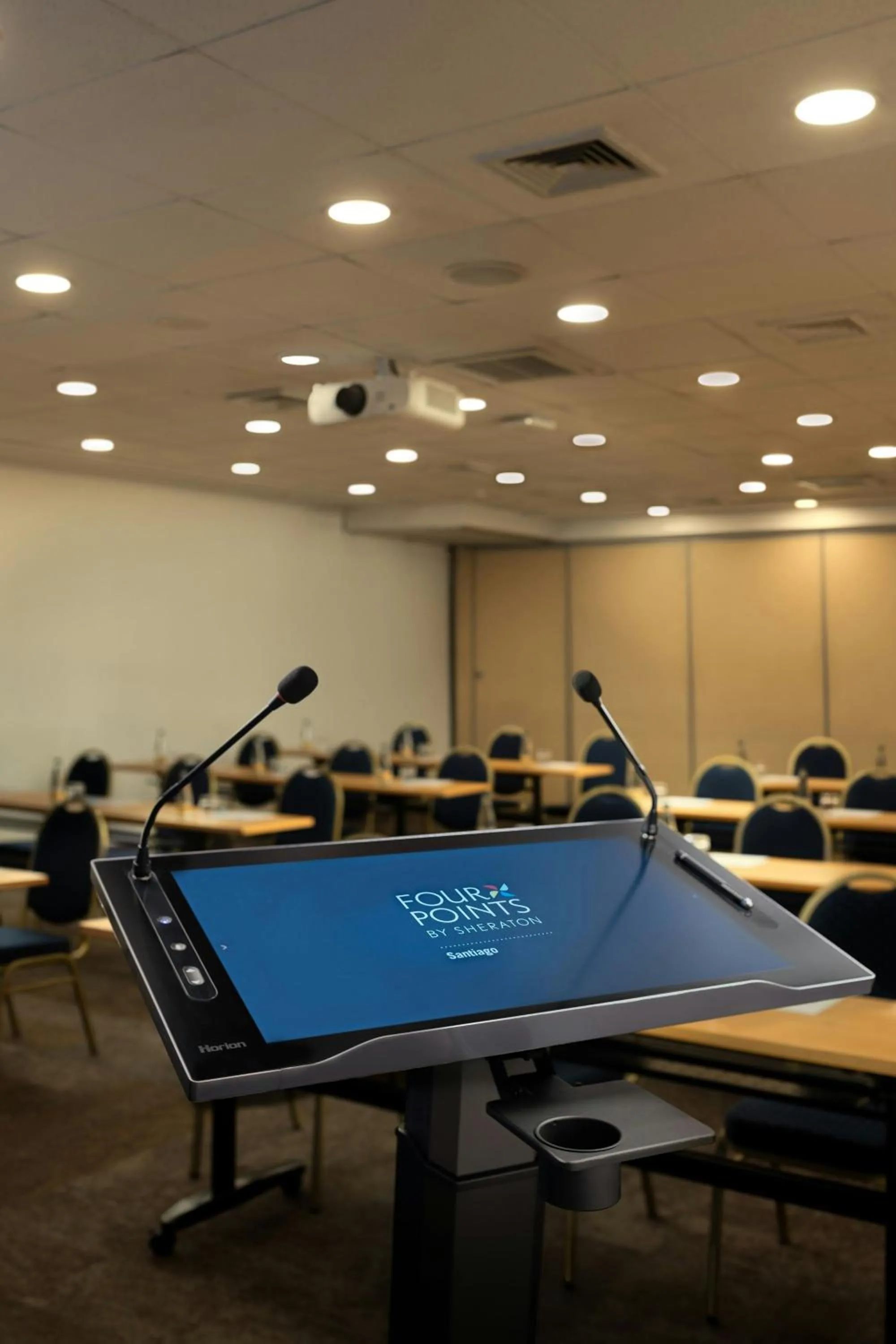 Meeting/conference room in Four Points by Sheraton Santiago