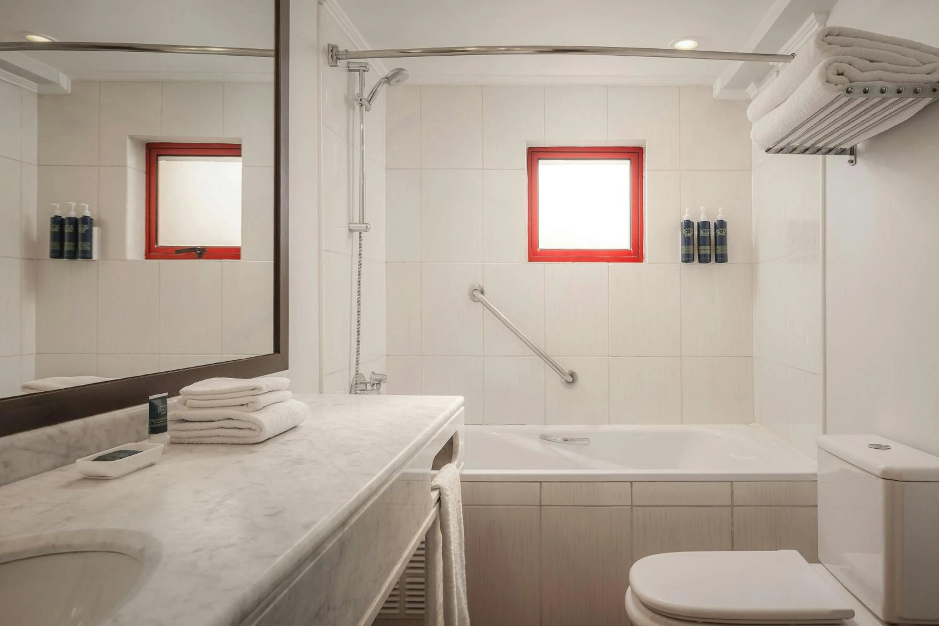 Bathroom in Four Points by Sheraton Santiago