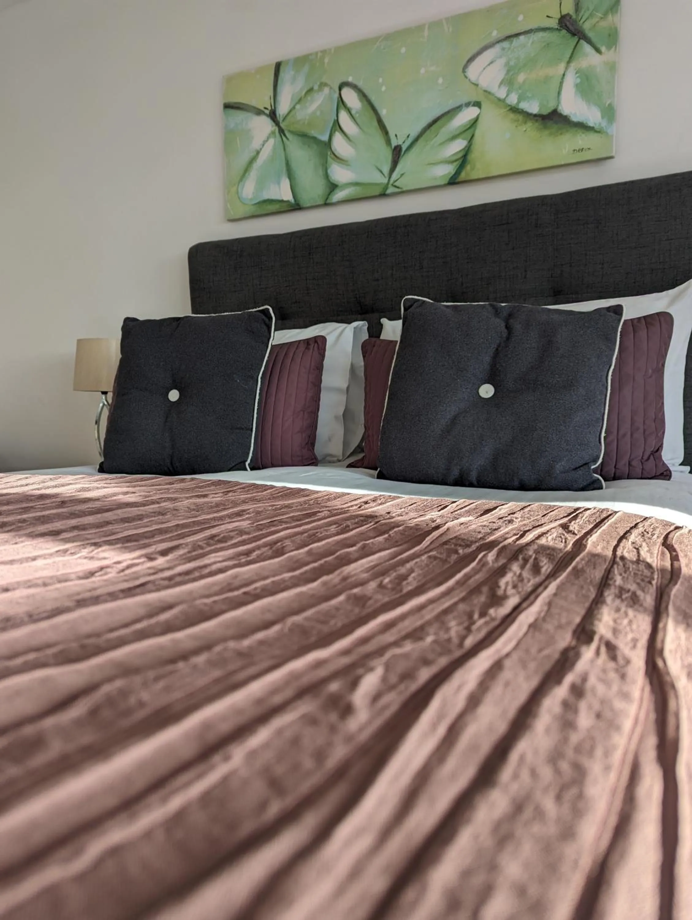 Bed in The Moorhead Bed & Breakfast