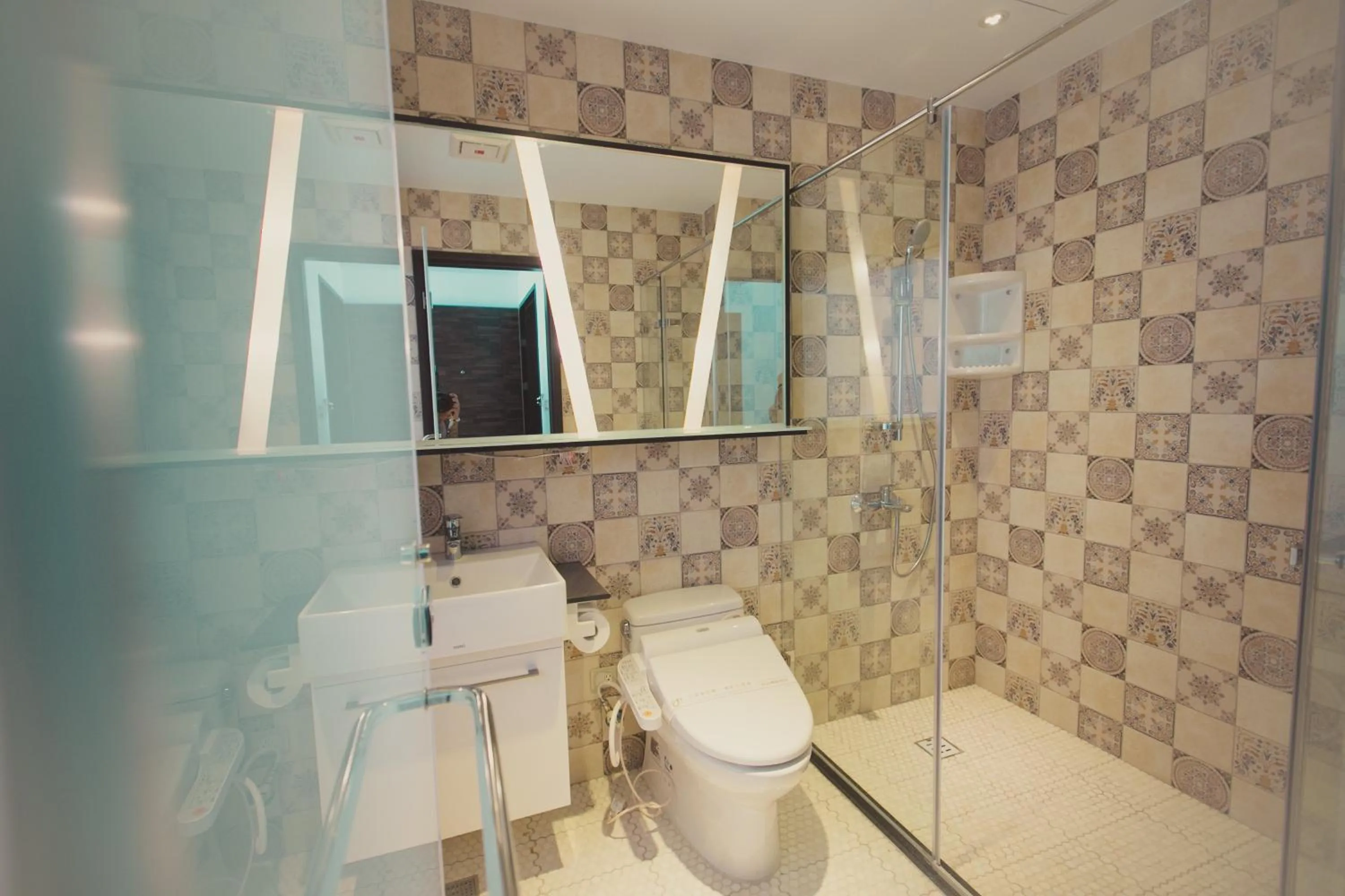 Shower in Jin Pin Hotel