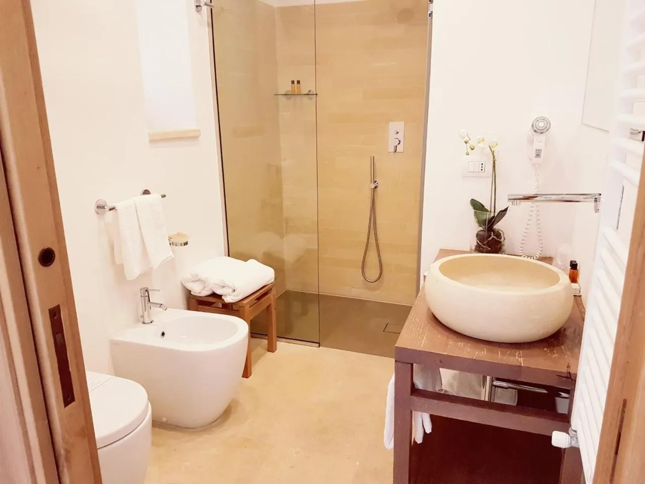 Bathroom in Le Scuderie - Castello Monaci