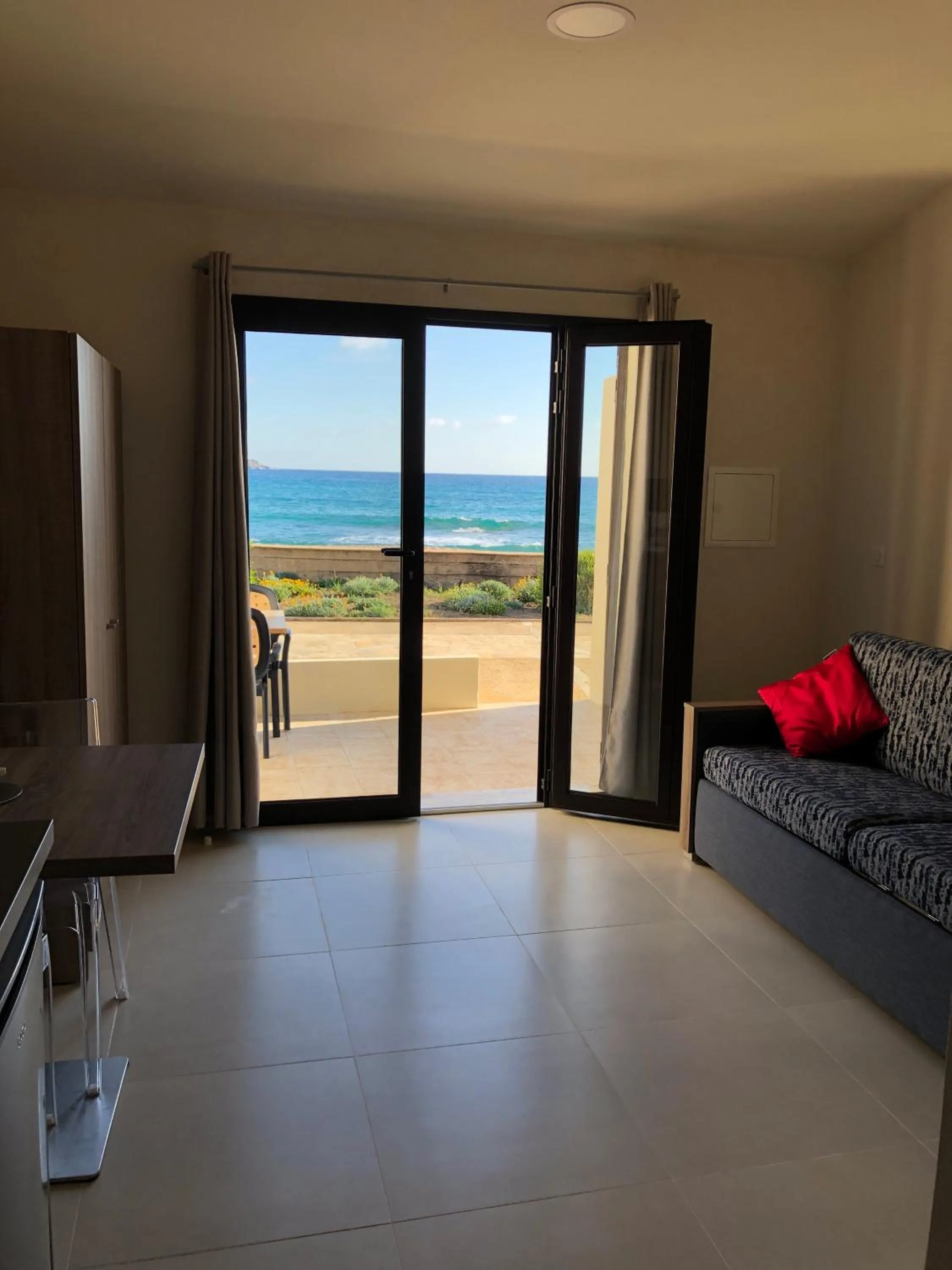 Patio in Hôtel et Résidence Ta Kladia - Omigna