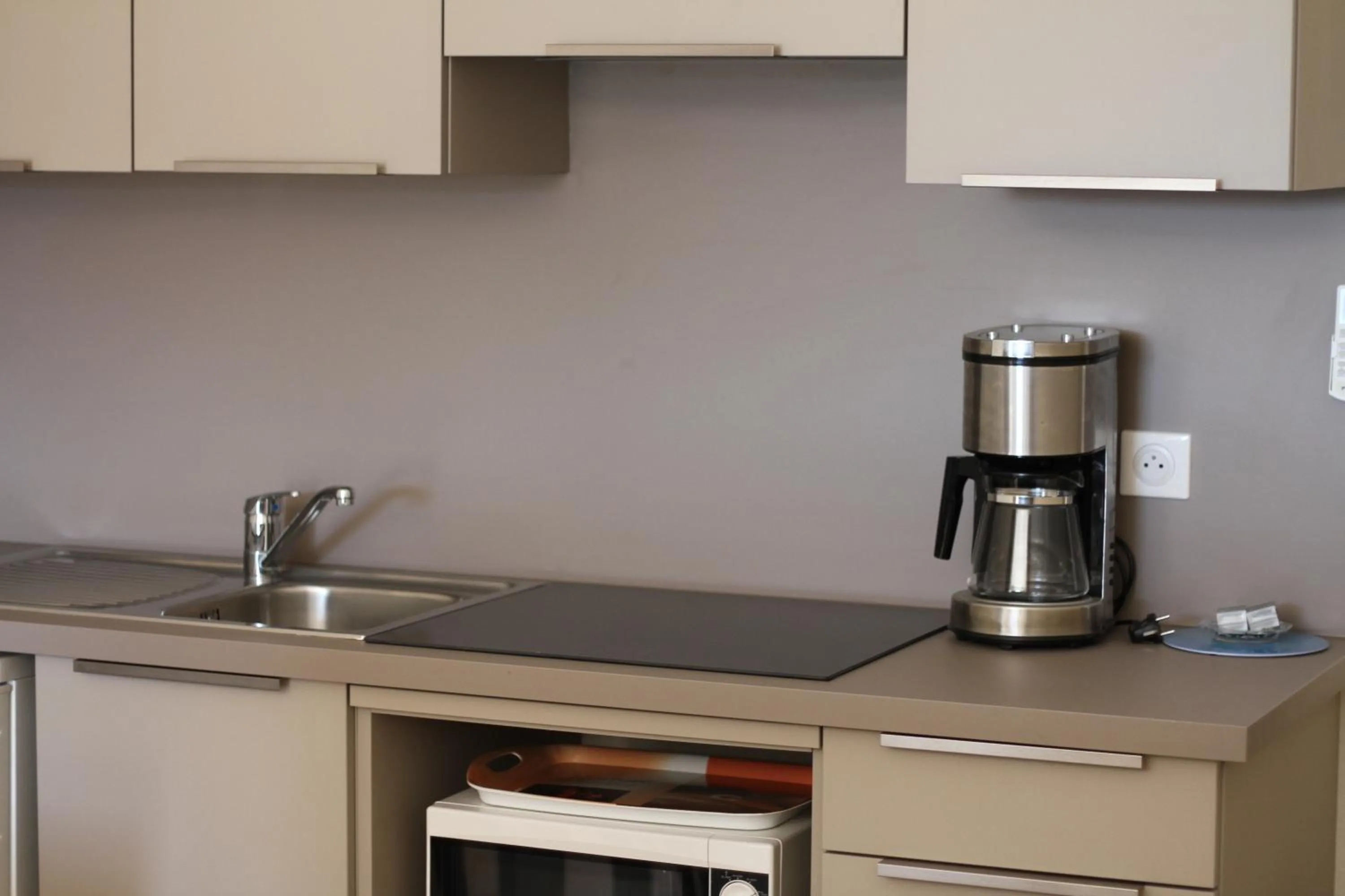 Dining area in Hôtel et Résidence Ta Kladia - Omigna