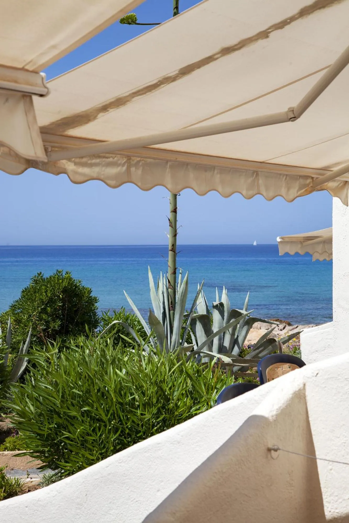 Balcony/Terrace in Hôtel et Résidence Ta Kladia - Omigna
