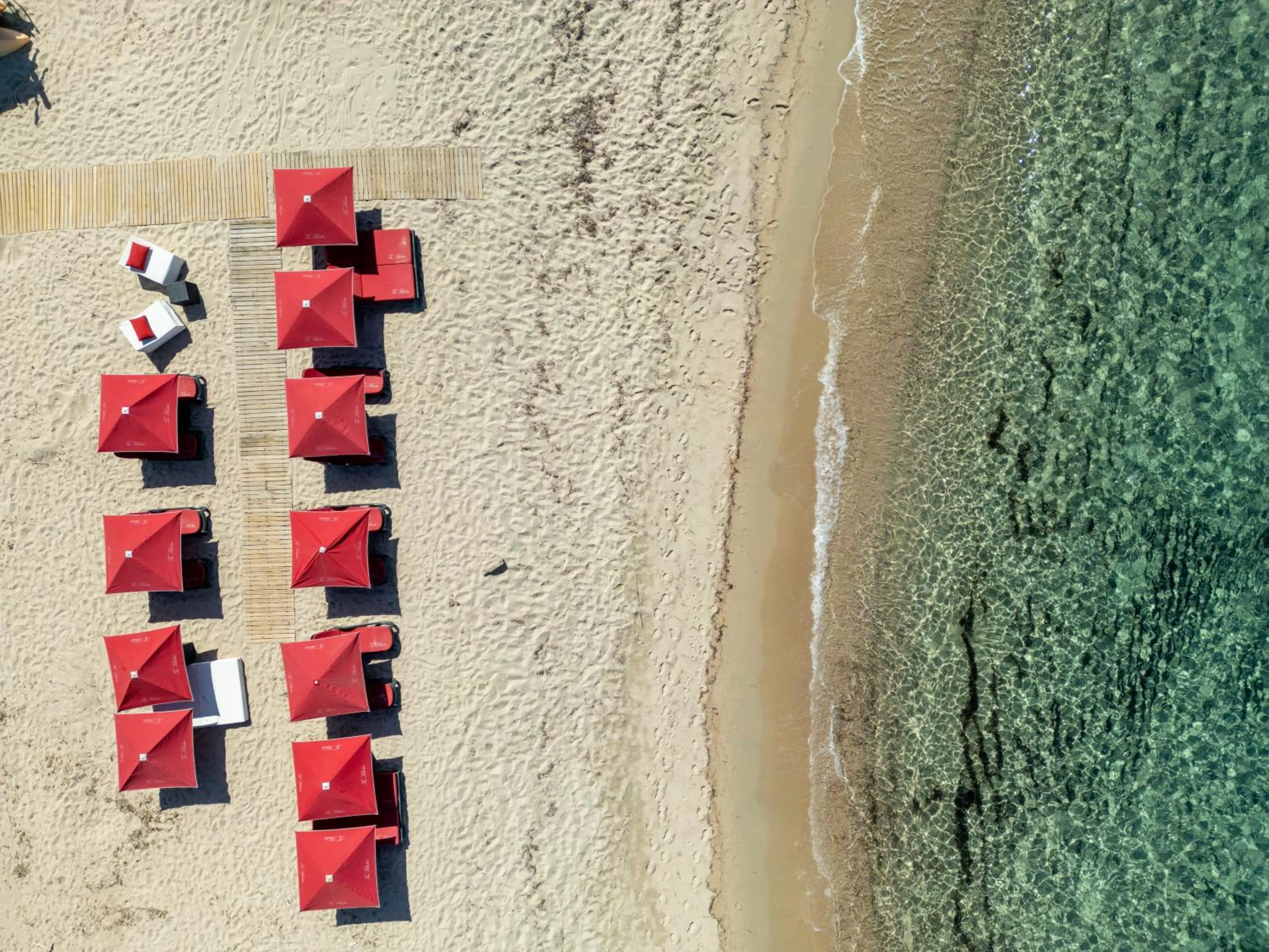 Beach in Hôtel et Résidence Ta Kladia - Omigna