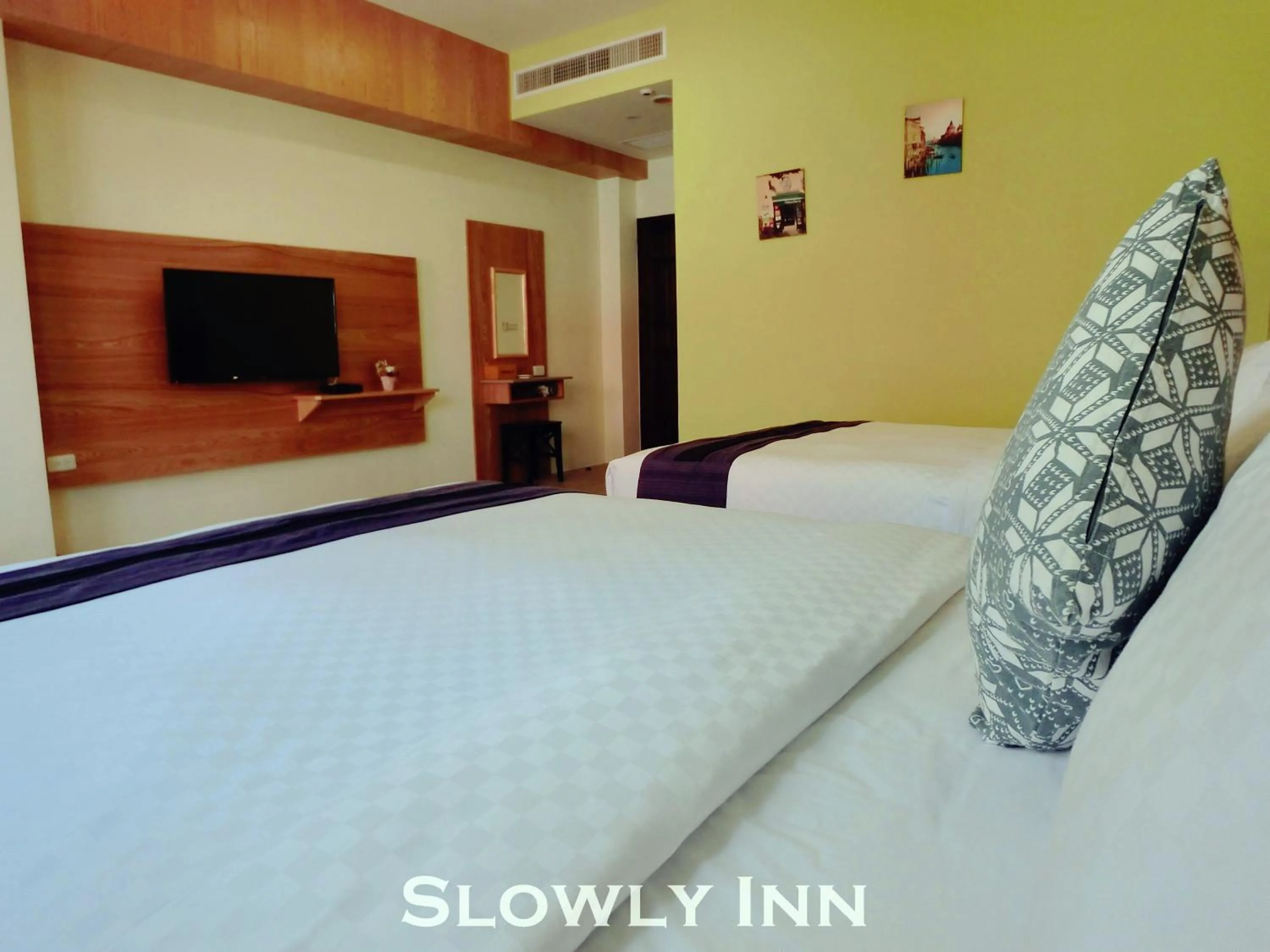 Bed in Slowly inn