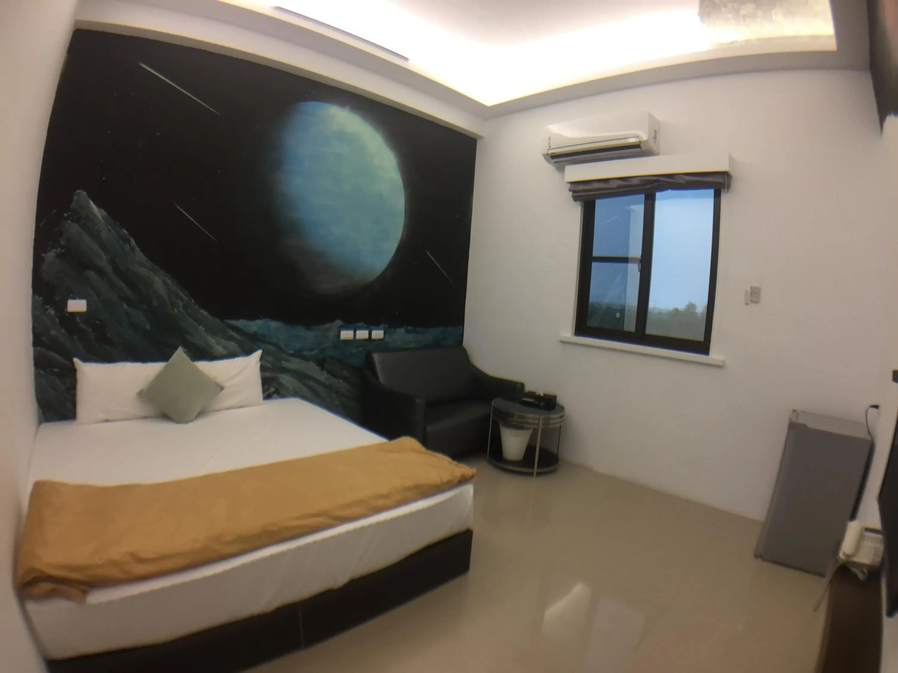 Photo of the whole room, Bed in Donggang Neptune Hall