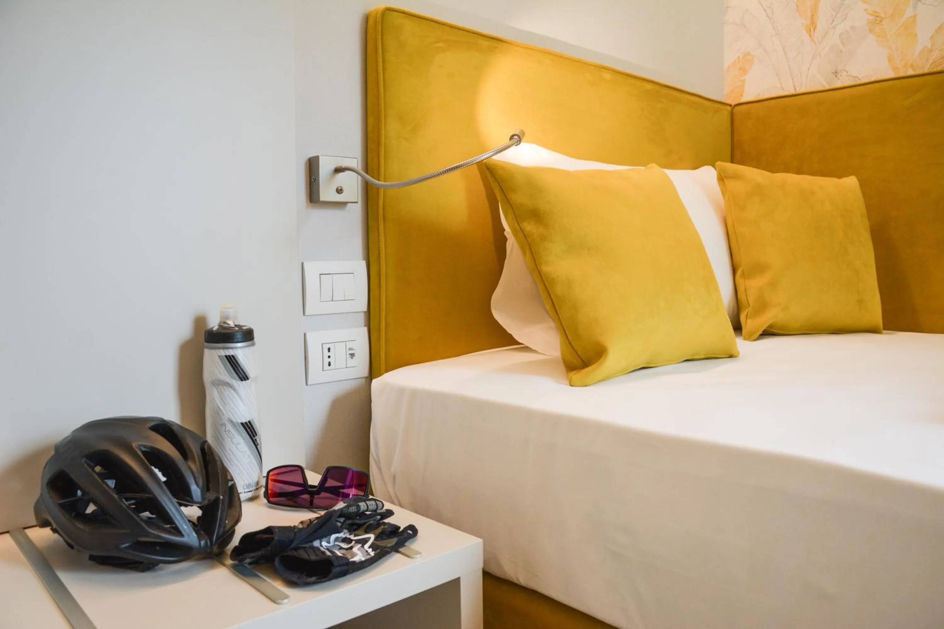 Bedroom, Bed in Hotel Stella Alpina