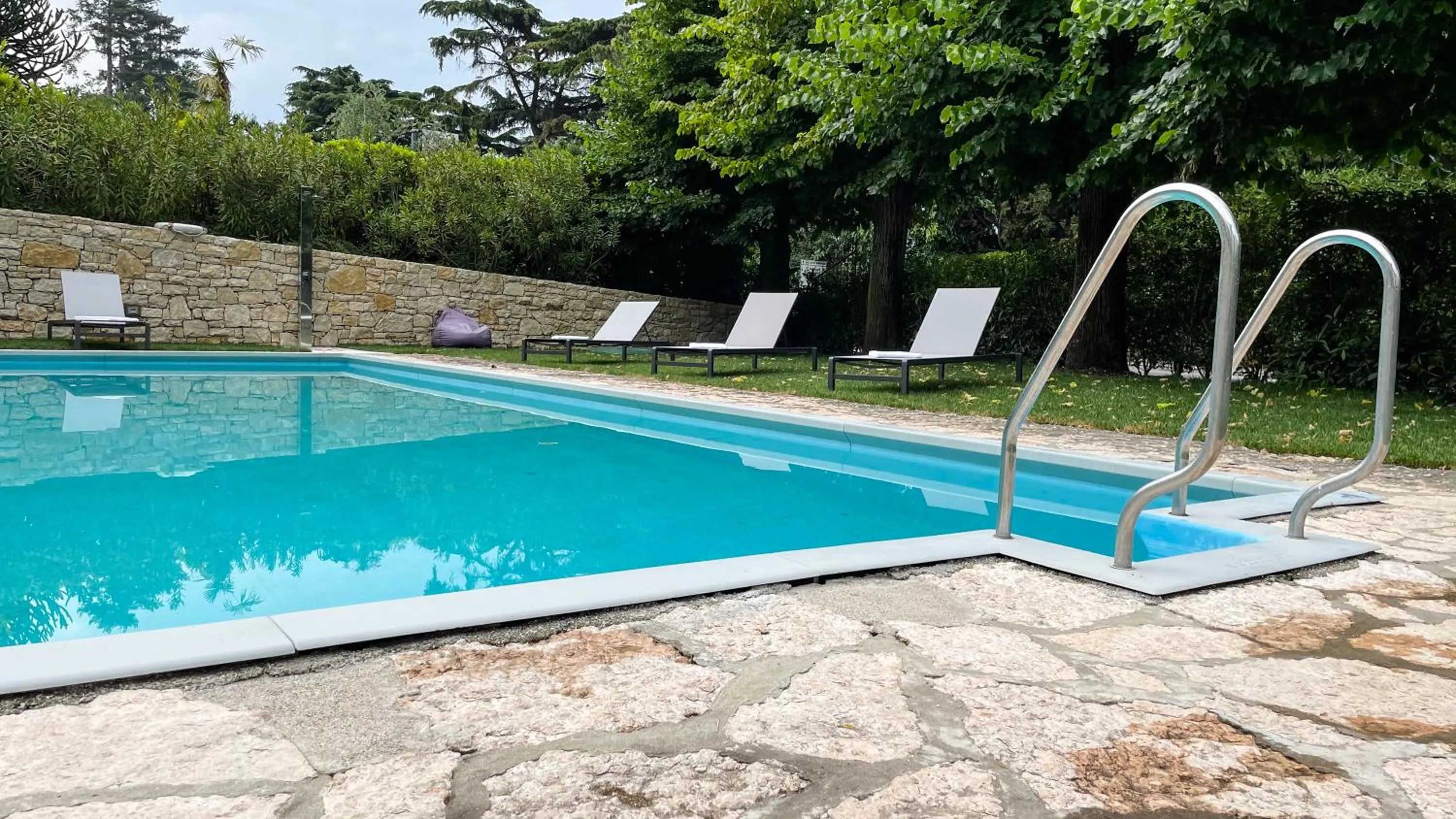 Swimming pool in Hotel Stella Alpina