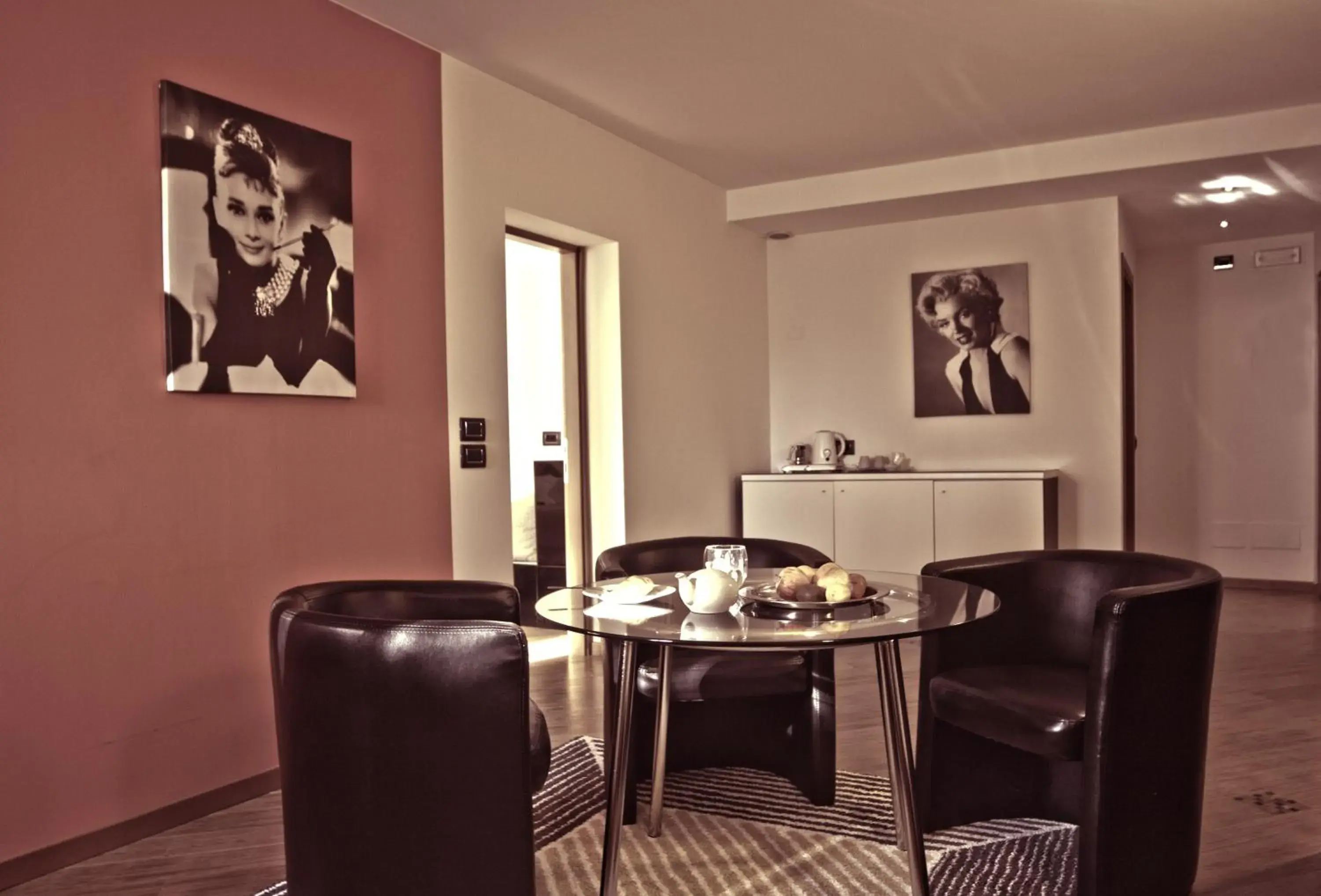 Junior Suite (2 Adults) in Marco Polo Junior Suite (2 Adults) in Marco Polo