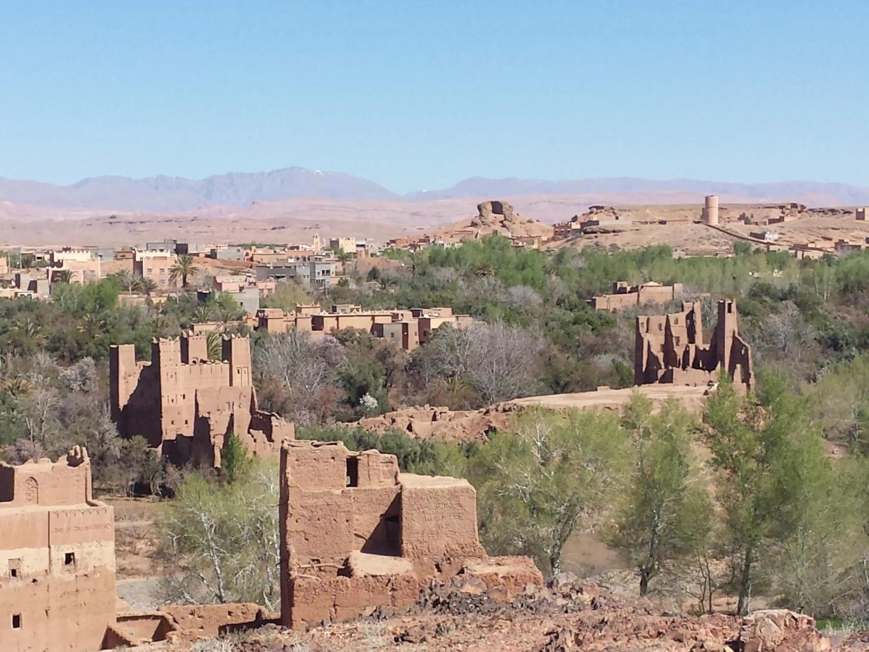 Entertainment in Riad Tazawa