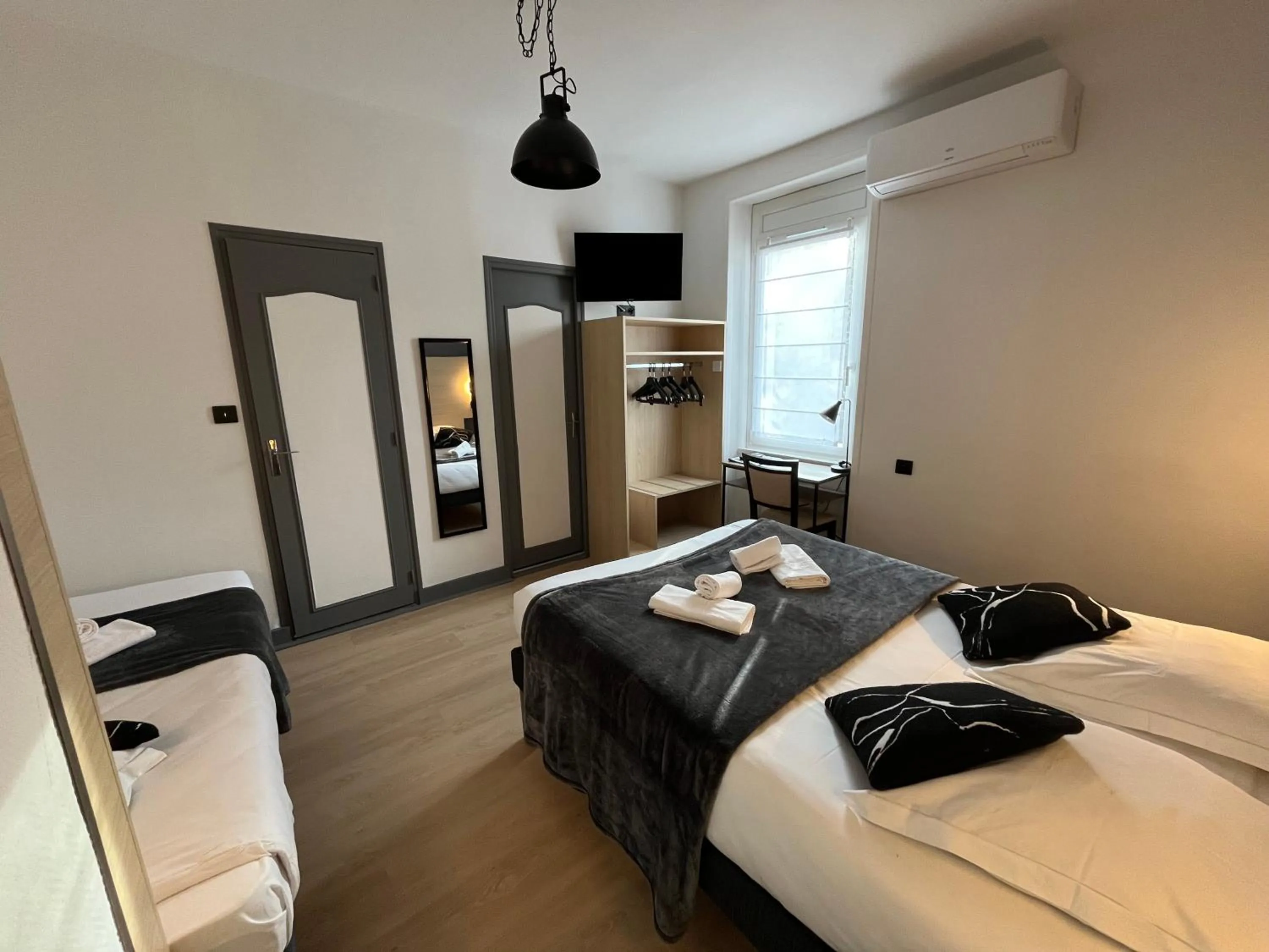 Bedroom, Bed in Le Relax