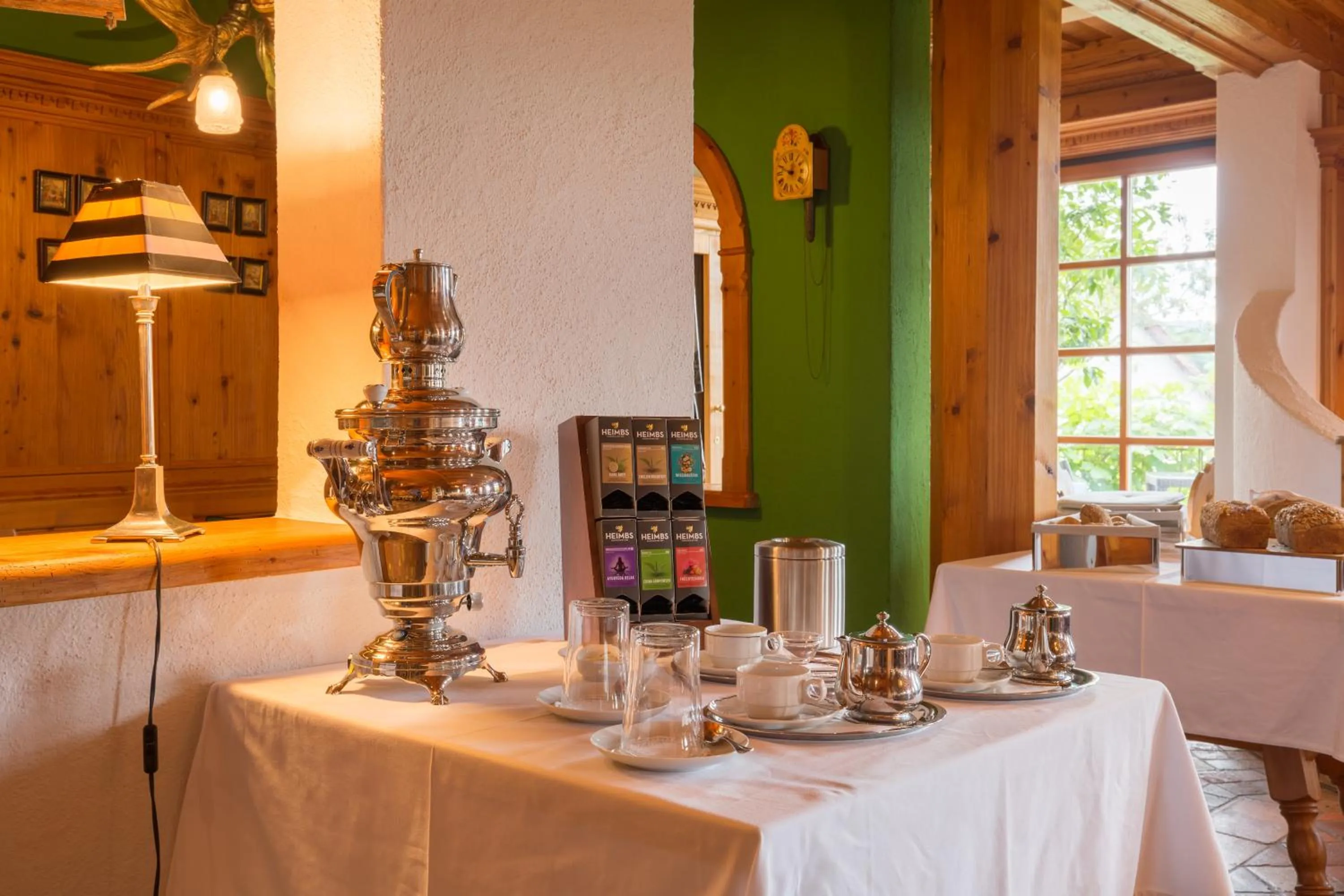 Coffee/tea facilities in Hotel Restaurant Vinothek LAMM