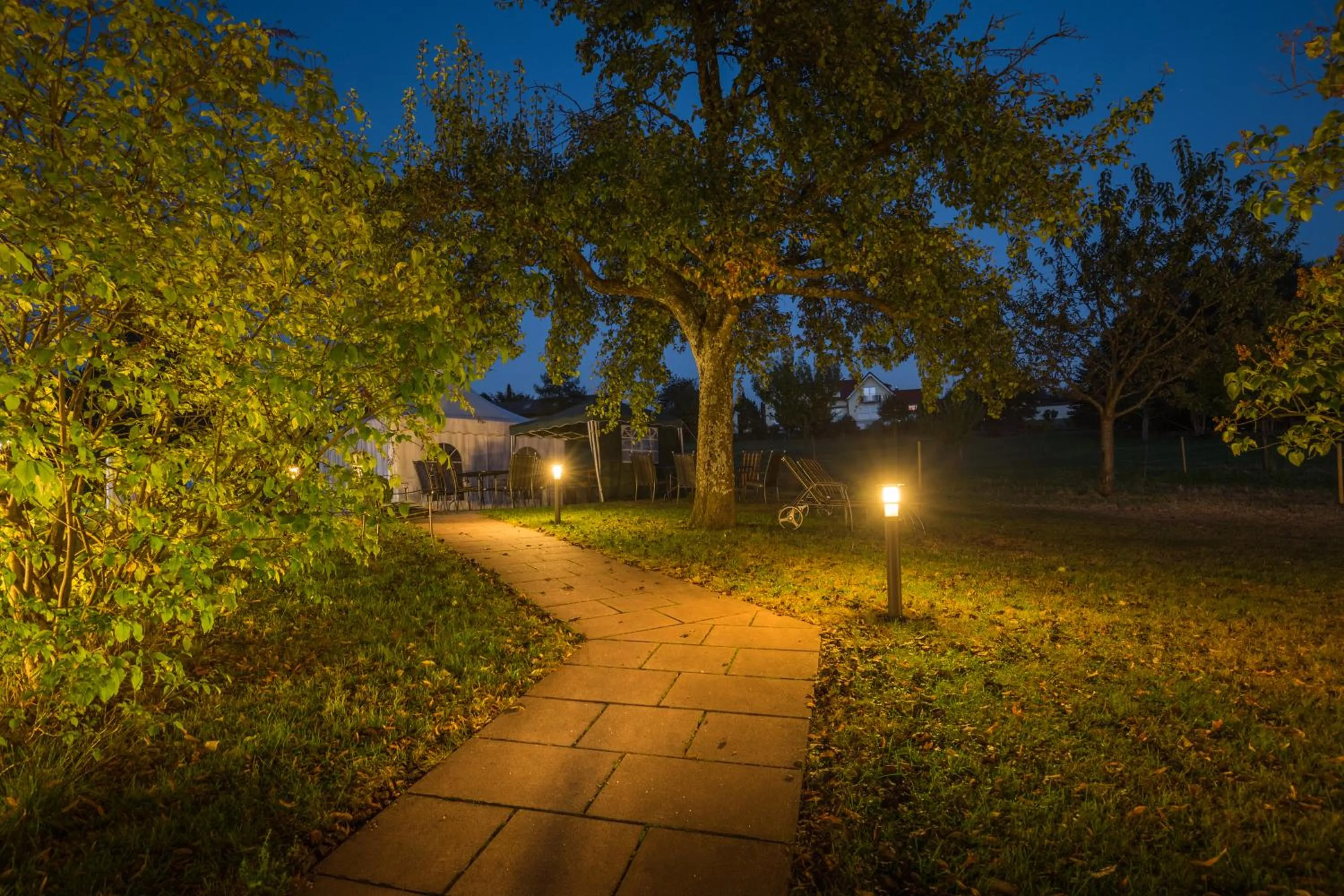 Night in Hotel Restaurant Vinothek LAMM