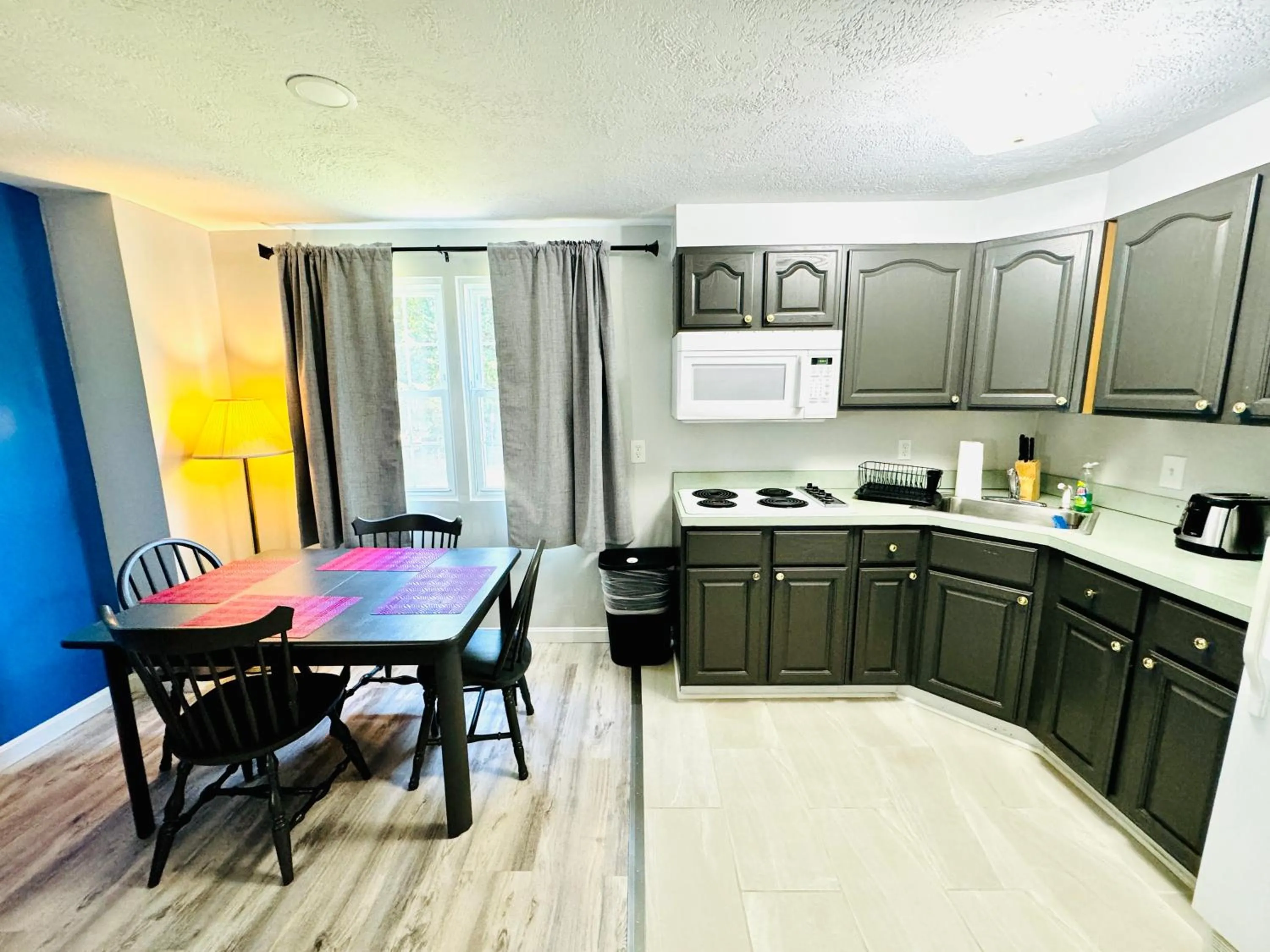 Kitchen or kitchenette in Blue Spruce