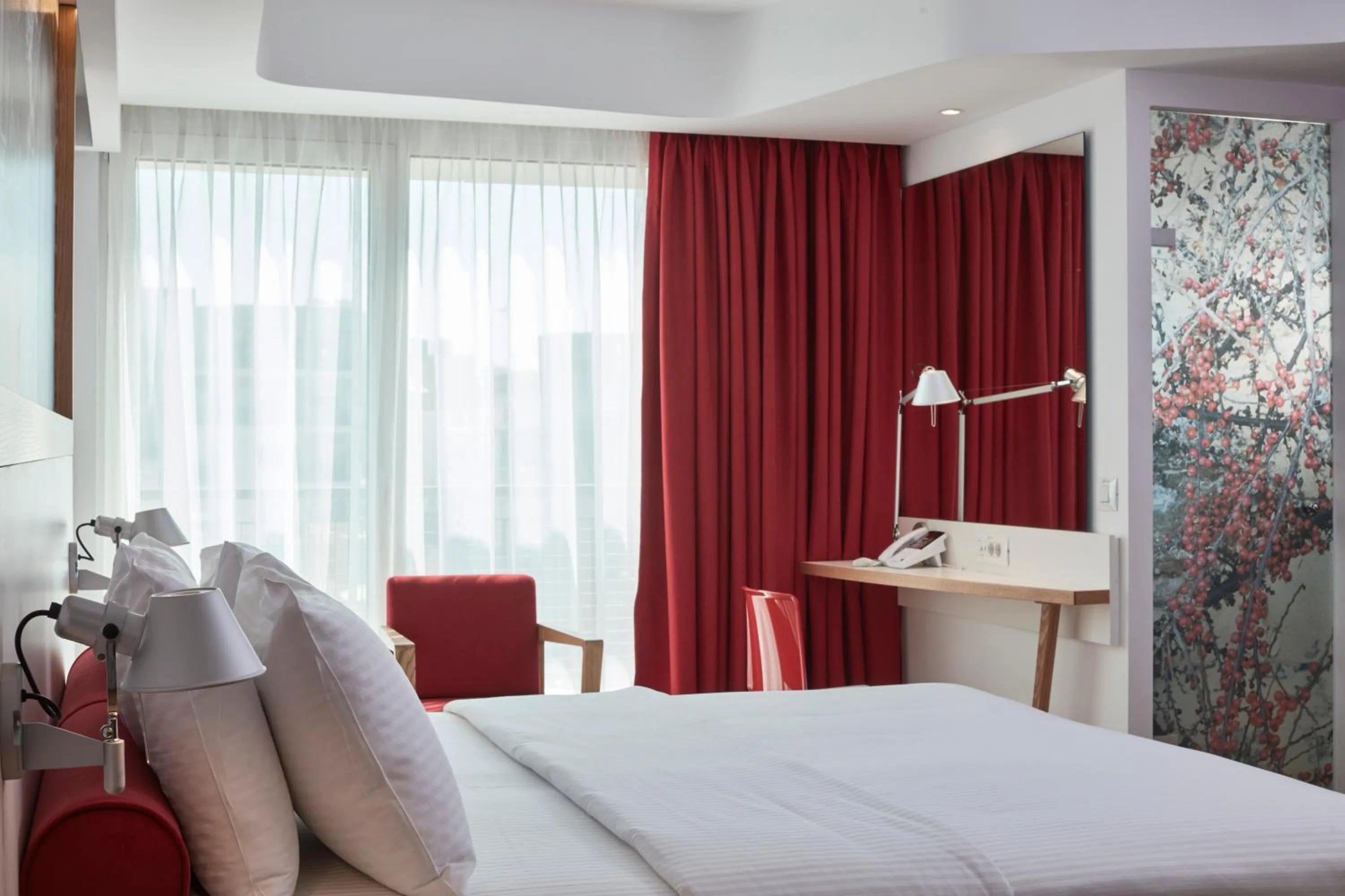 Shower, Bed in Olive Green Hotel