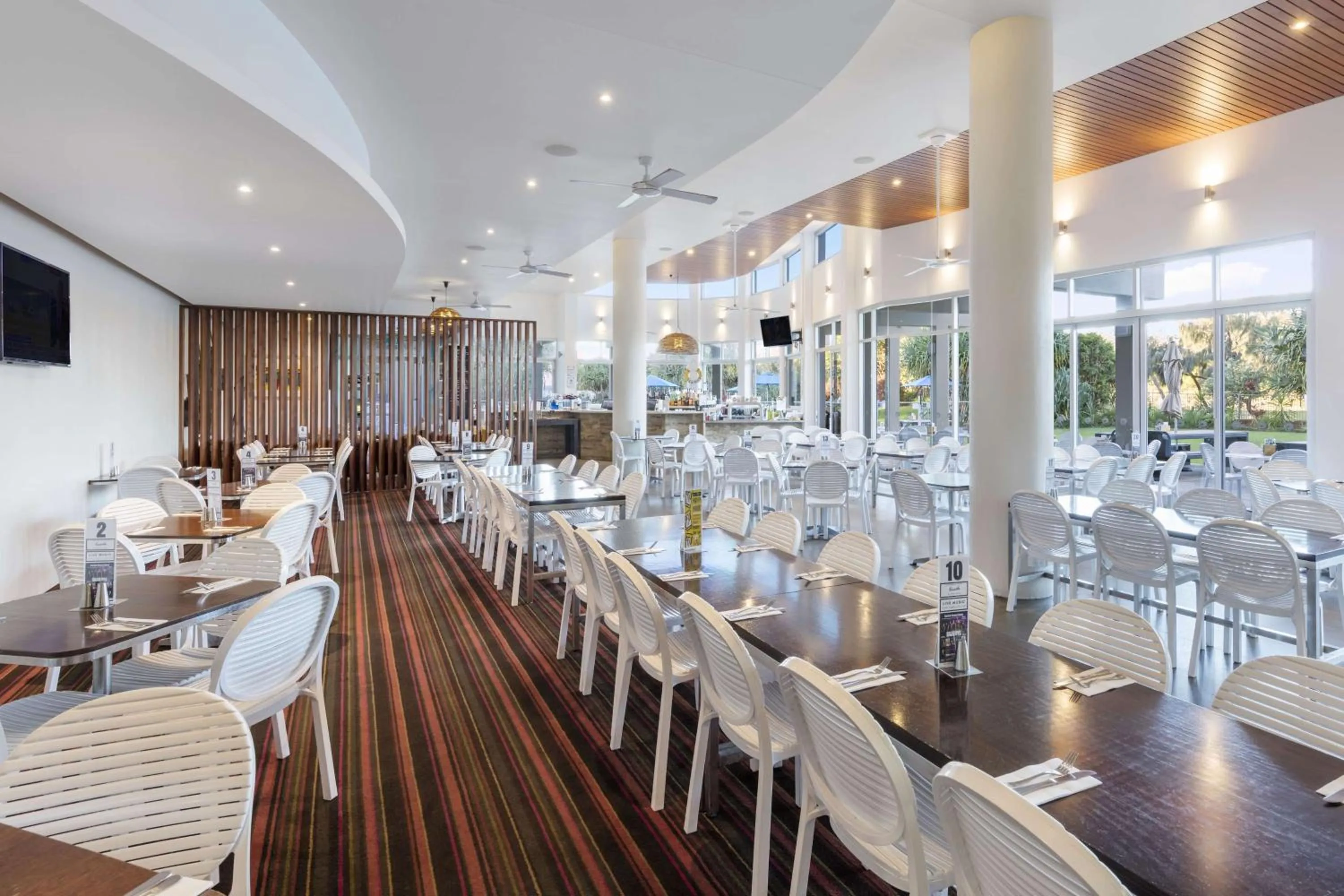 Restaurant/places to eat in Ramada By Wyndham Marcoola Beach