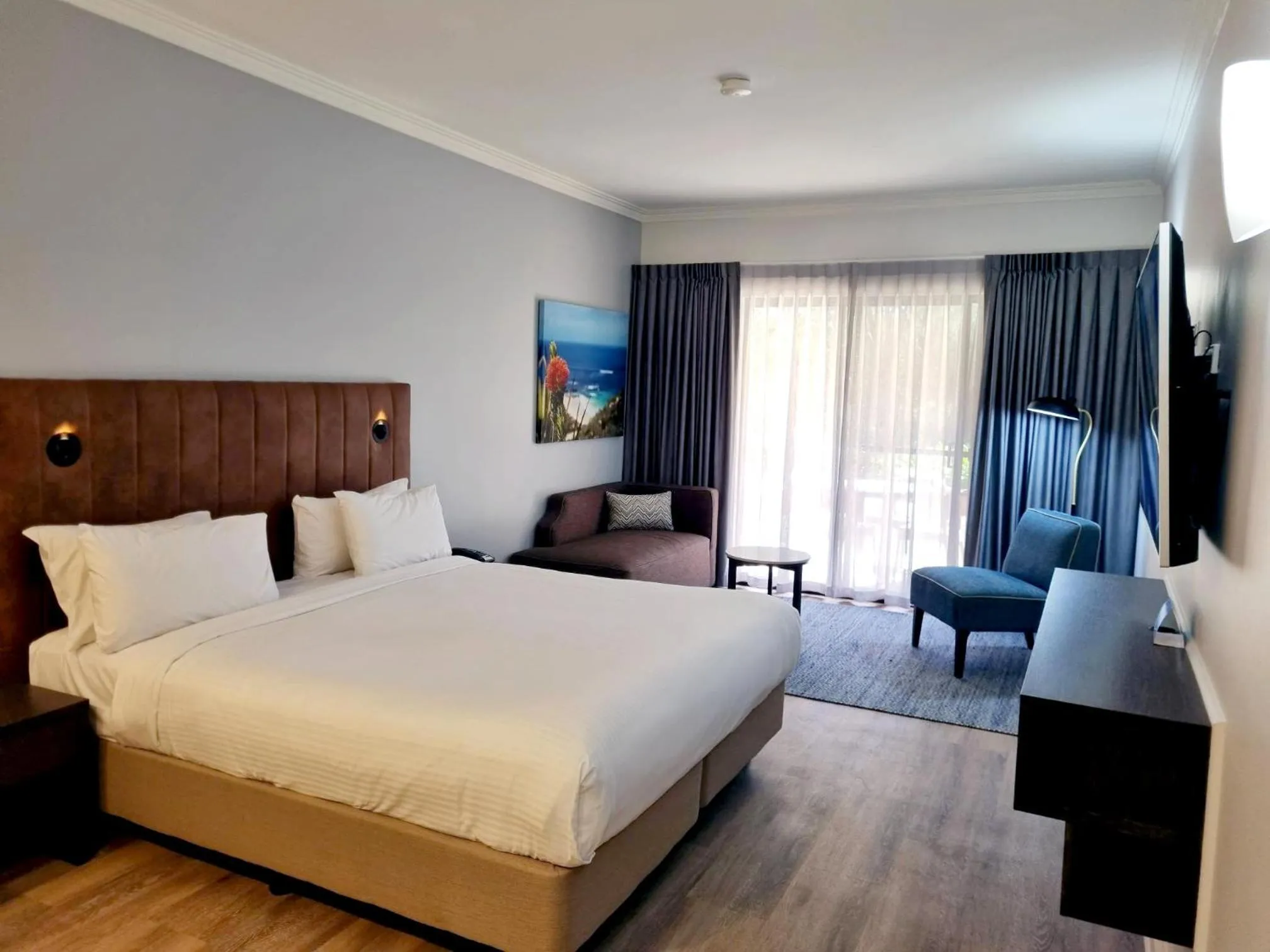 Property building, Bed in Club Wyndham Dunsborough, Trademark Collection by Wyndham