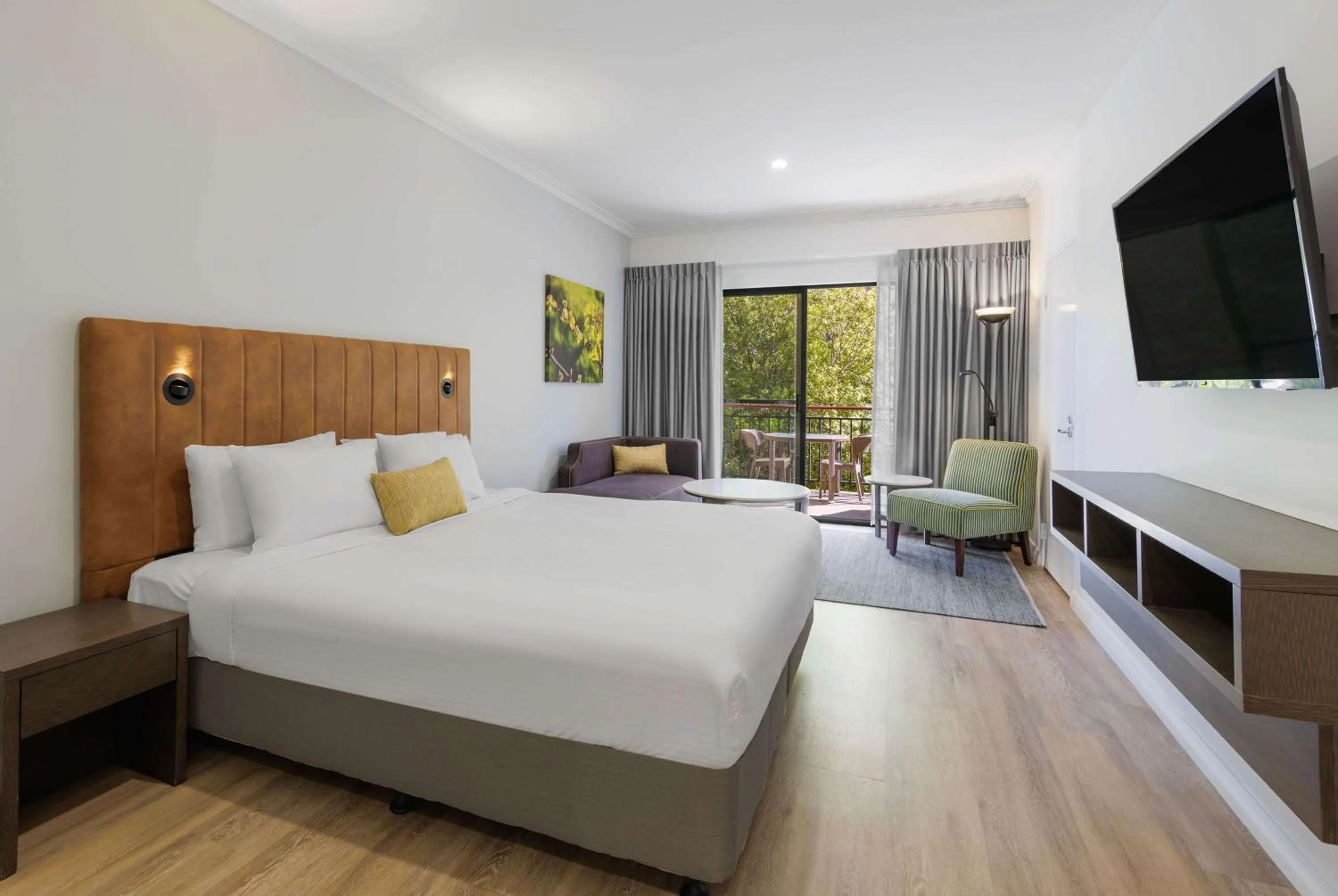 Photo of the whole room, Bed in Club Wyndham Dunsborough, Trademark Collection by Wyndham