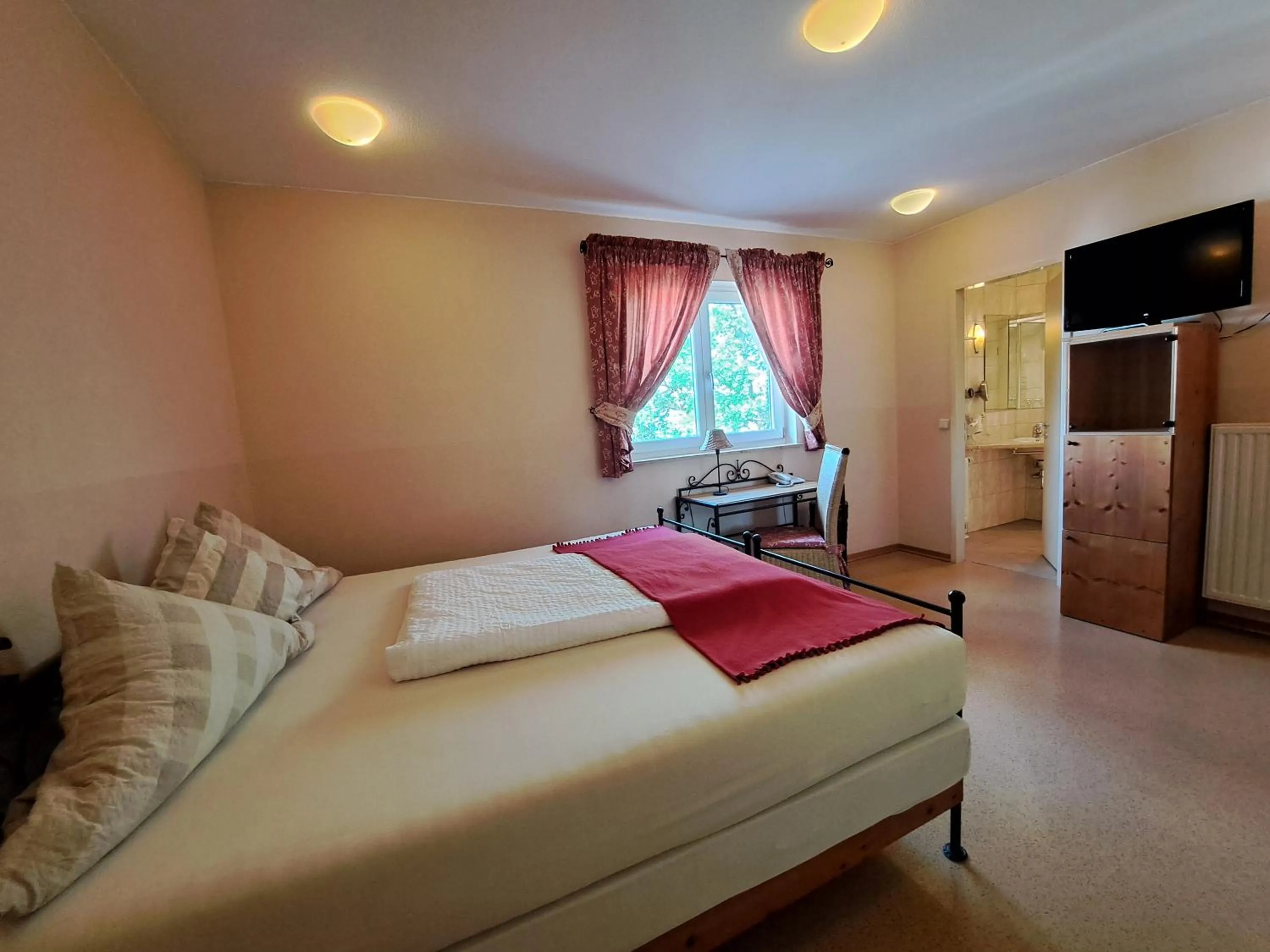 Bedroom in Mediterran Hotel Juwel